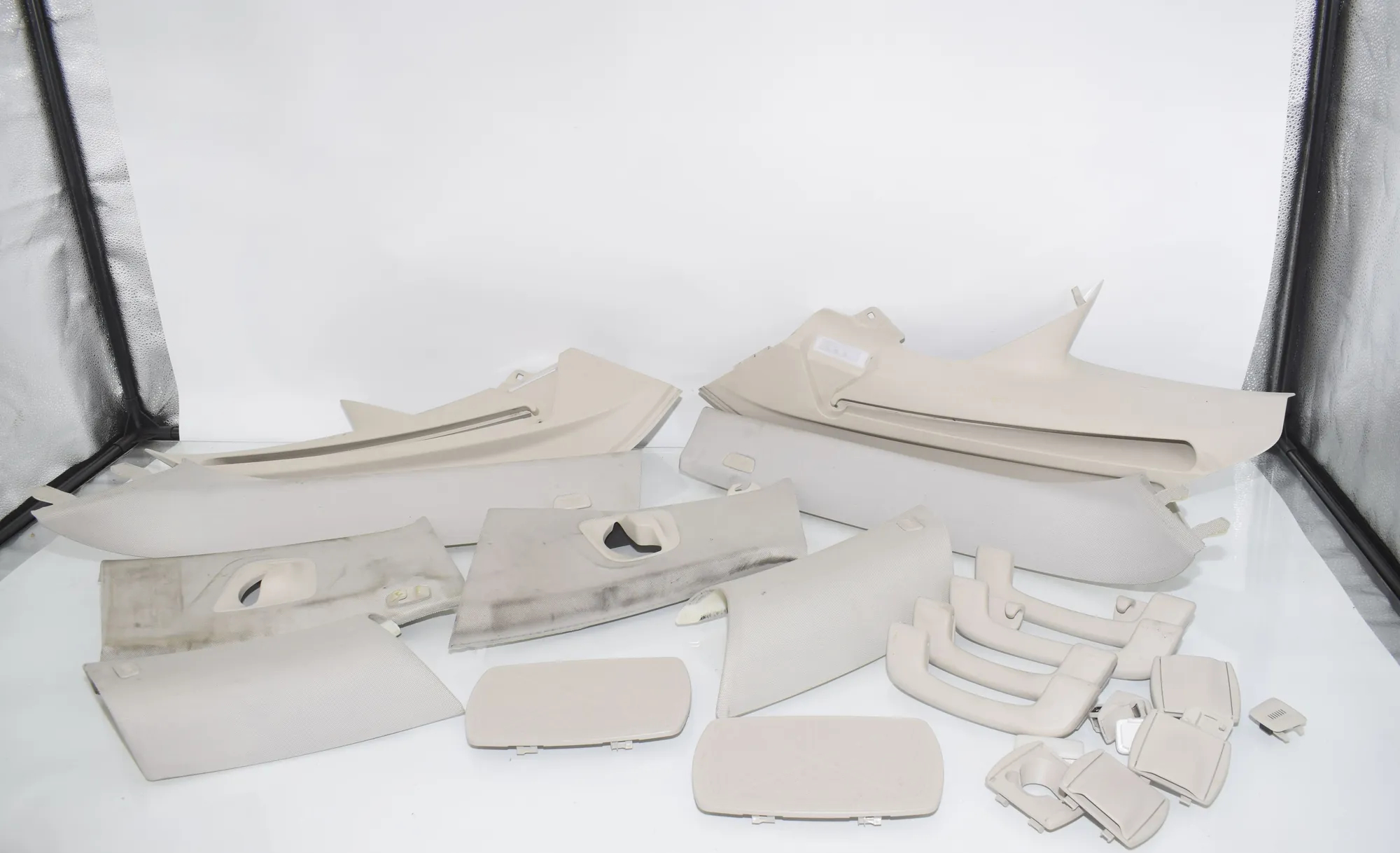 Interior Side Pillars Trim Kit – OEM 7475742 · BMW 5 Touring (G31) (2017 - -) 520 d 2019