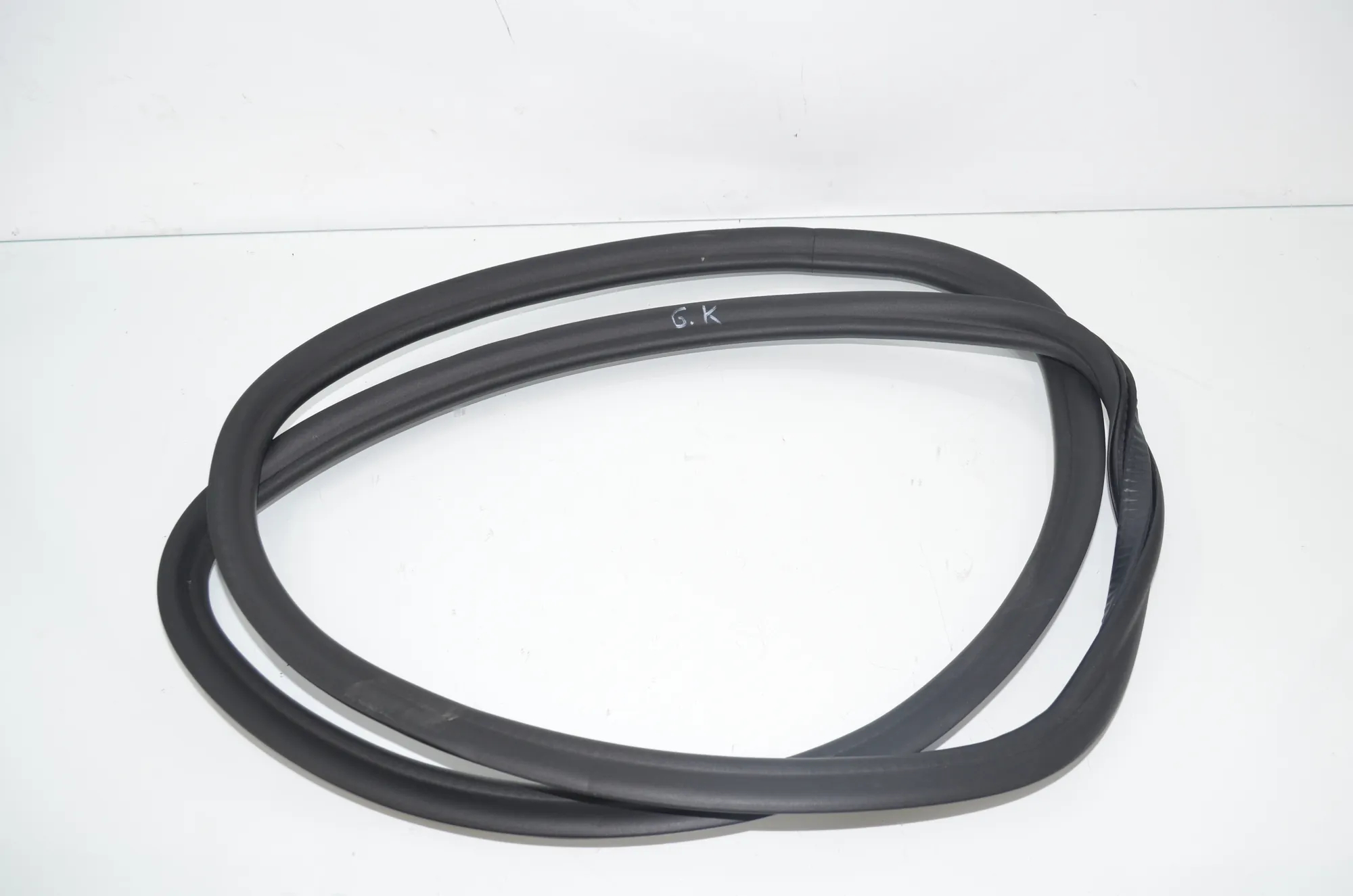Rear Left Door Seal Rubber – OEM 7468733 · BMW 5 Touring (G31) (2017 - -) 520 d 2019