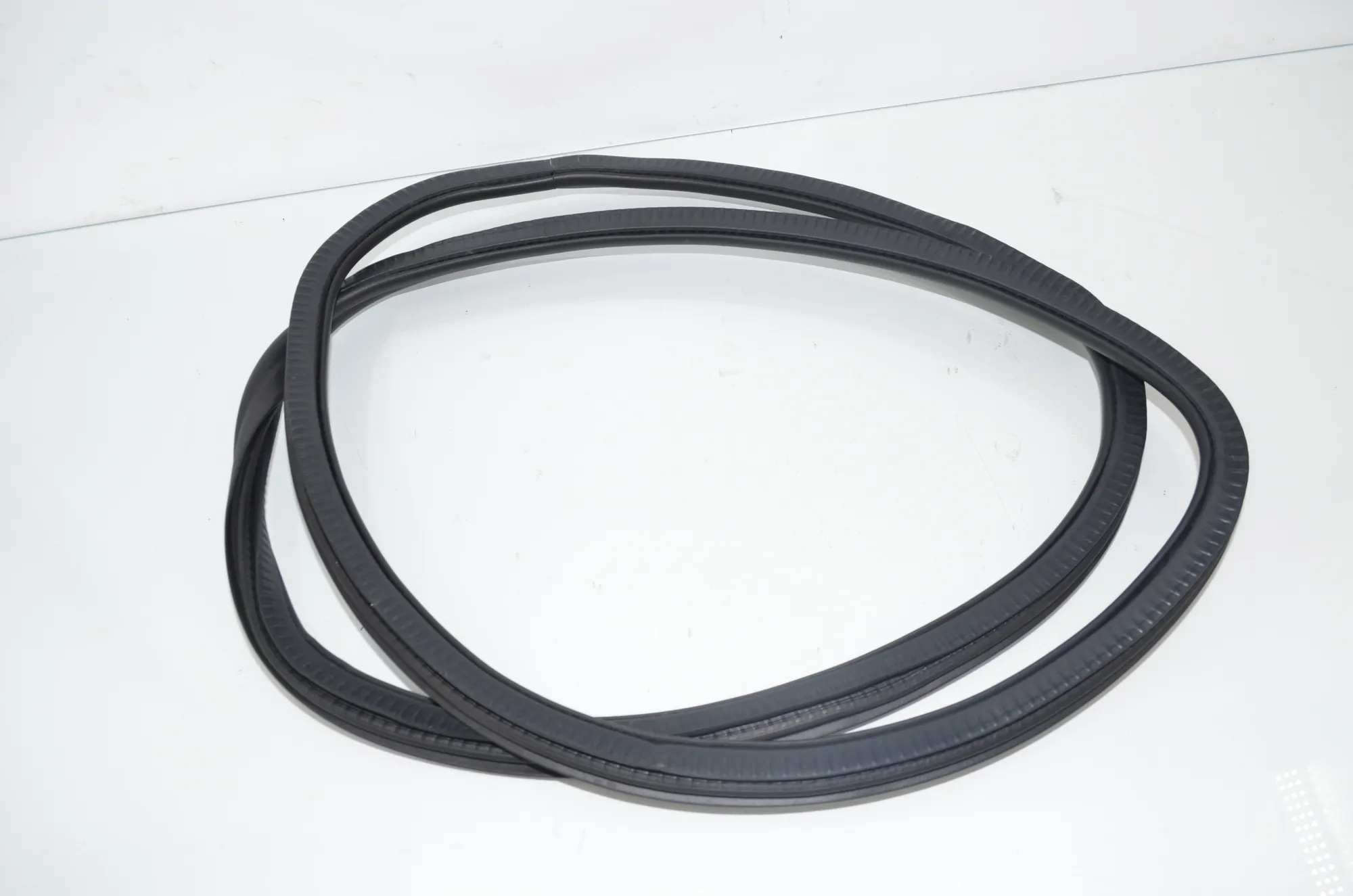 Rear Left Door Seal Rubber – OEM 7468733 · BMW 5 Touring (G31) (2017 - -) 520 d 2019 – 3