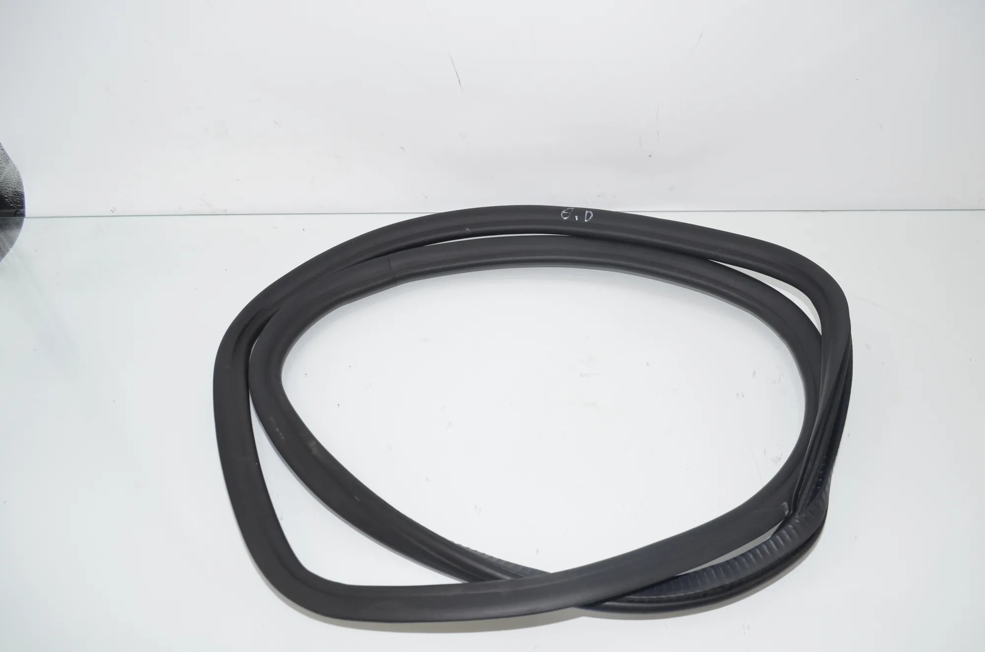Rear Right Door Seal Rubber – OEM 7468733 · BMW 5 Touring (G31) (2017 - -) 520 d 2019
