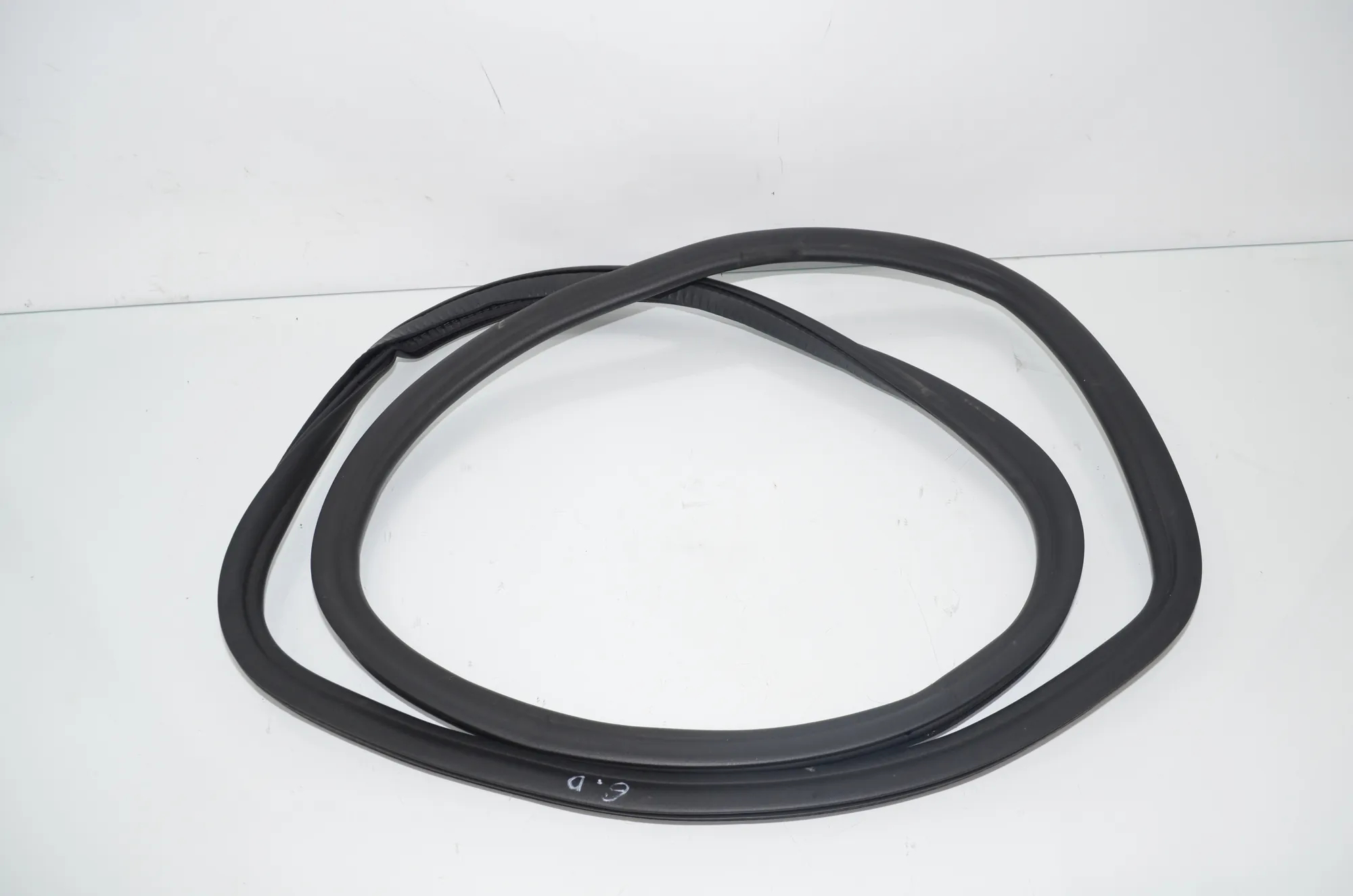 Rear Right Door Seal Rubber – OEM 7468733 · BMW 5 Touring (G31) (2017 - -) 520 d 2019 – 2