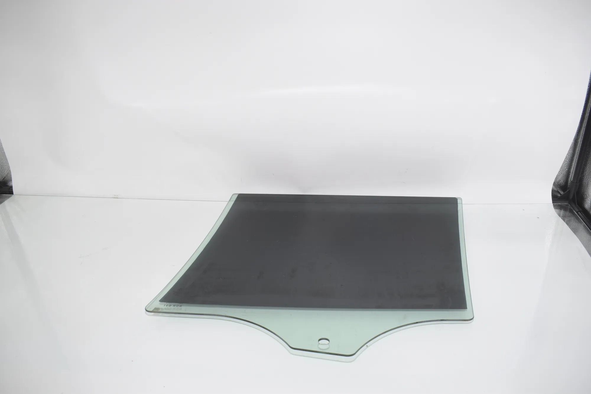Rear Right Door Window – OEM 7339460 · BMW 5 Touring (G31) (2017 - -) 520 d 2019 – 3