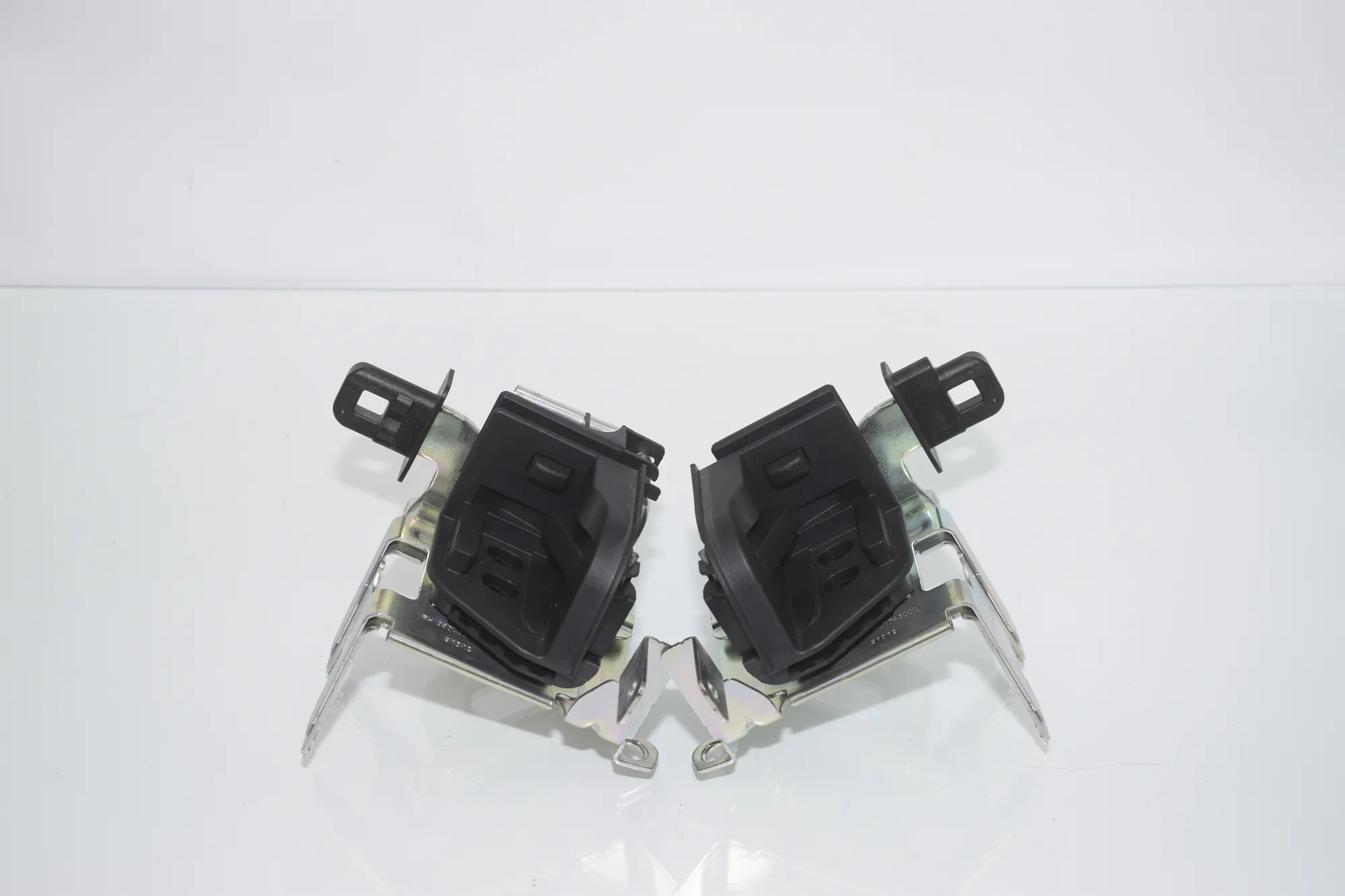 Other Boot Trunk Parts – OEM 7387501 · BMW 5 Touring (G31) (2017 - -) 520 d 2019 – 3