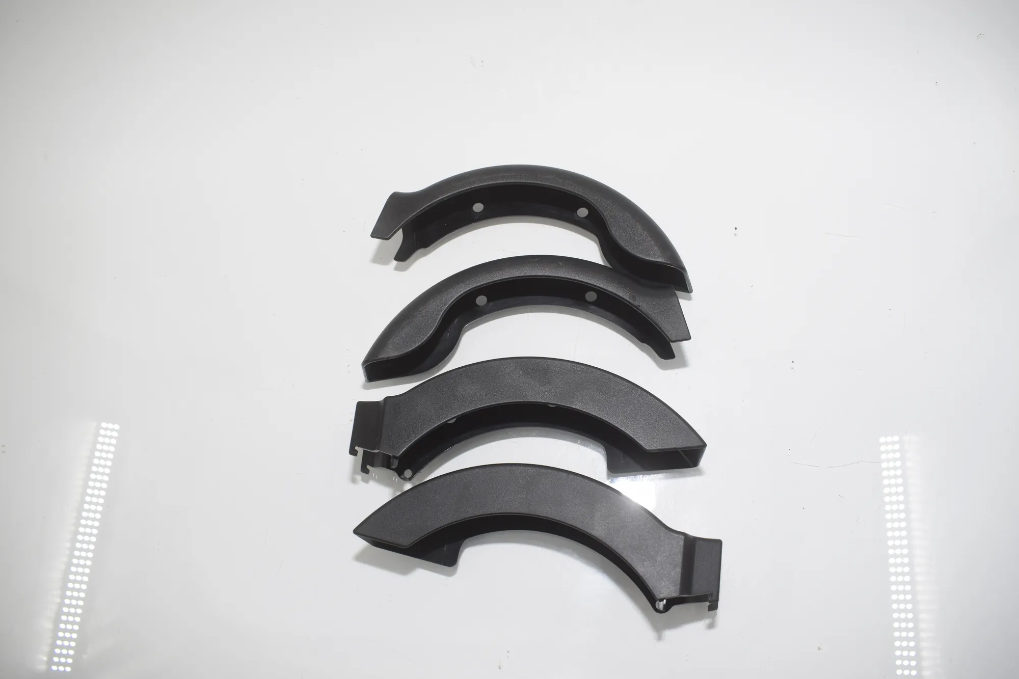 Hinge Trim – OEM 7004909 · BMW 5 Touring (G31) (2017 - -) 520 d 2019 – 2