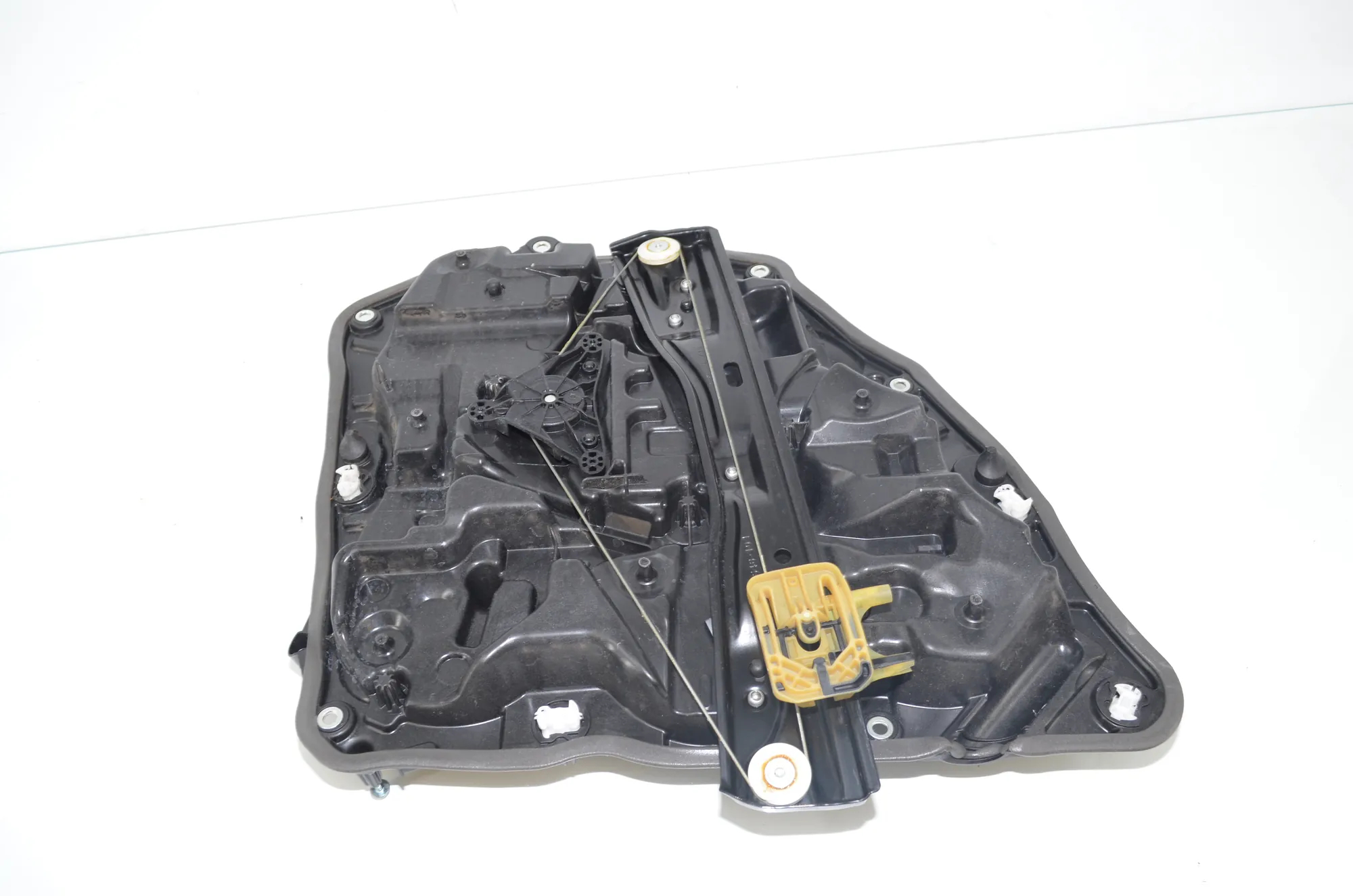 Rear Right Door Window Regulator – OEM 7365168 · BMW 5 Touring (G31) (2017 - -) 520 d 2019 – 4