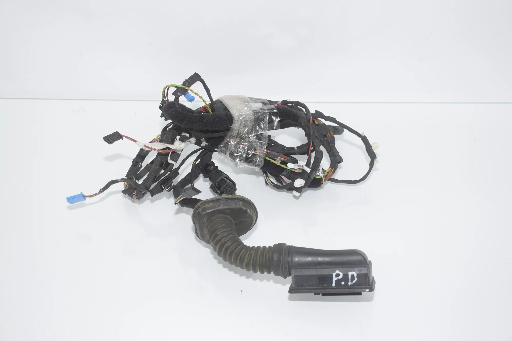 Front Right Door Wiring – OEM 5A085E4 · BMW 5 Touring (G31) (2017 - -) 520 d 2019