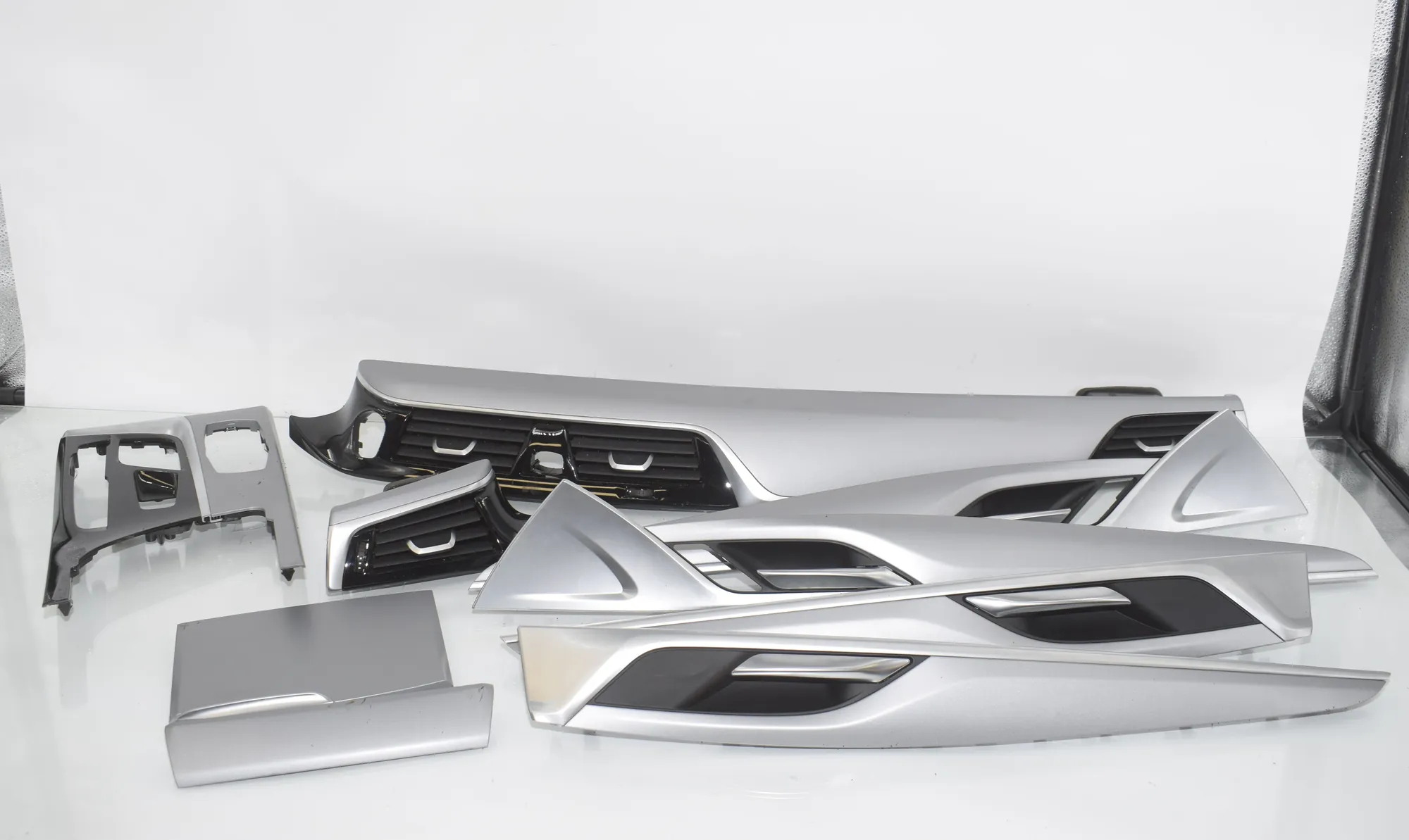Interior Trim Strips Kit – OEM 9370807 · BMW 5 Touring (G31) (2017 - -) 520 d 2019 – 2