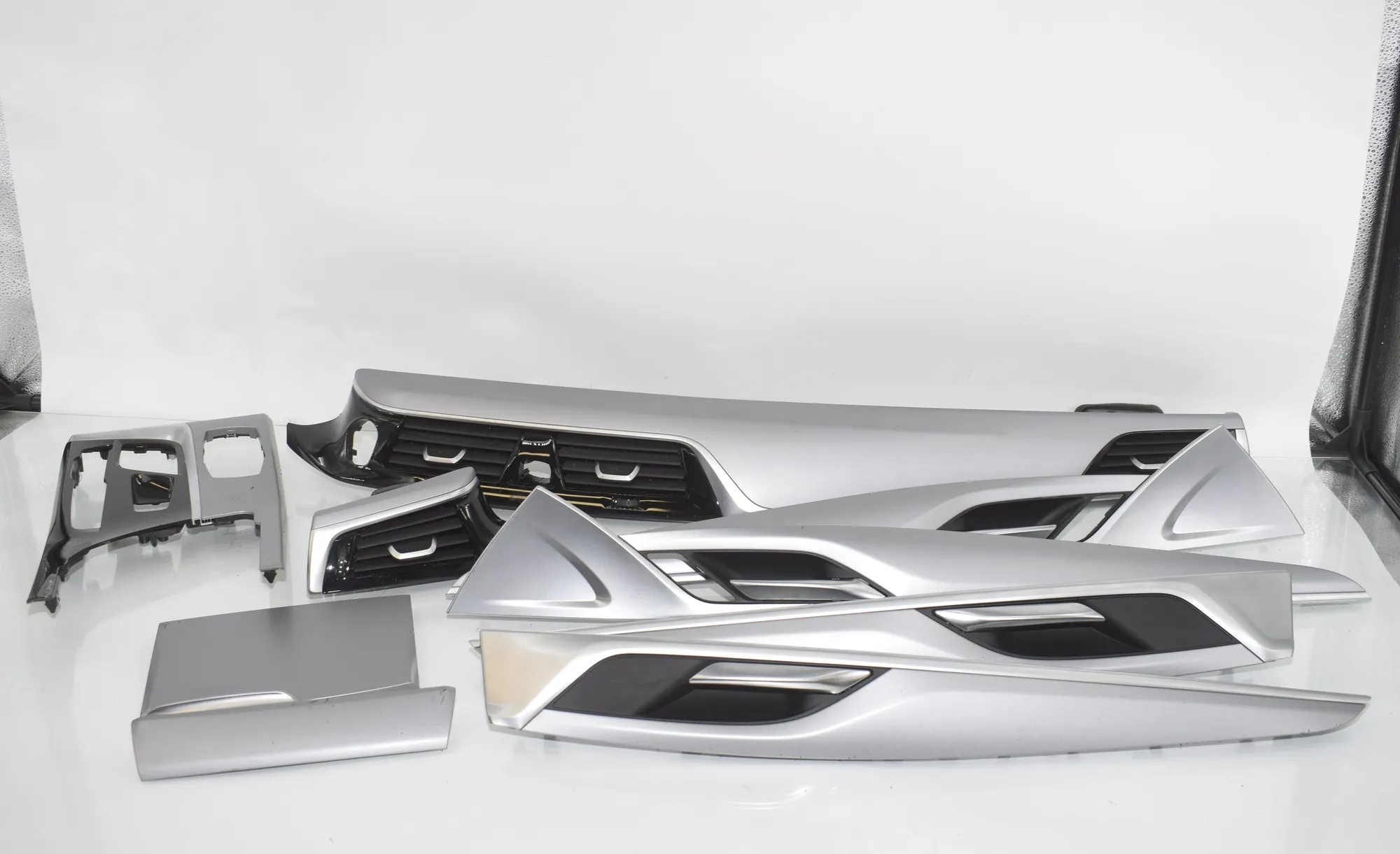 Interior Trim Strips Kit – OEM 9370807 · BMW 5 Touring (G31) (2017 - -) 520 d 2019