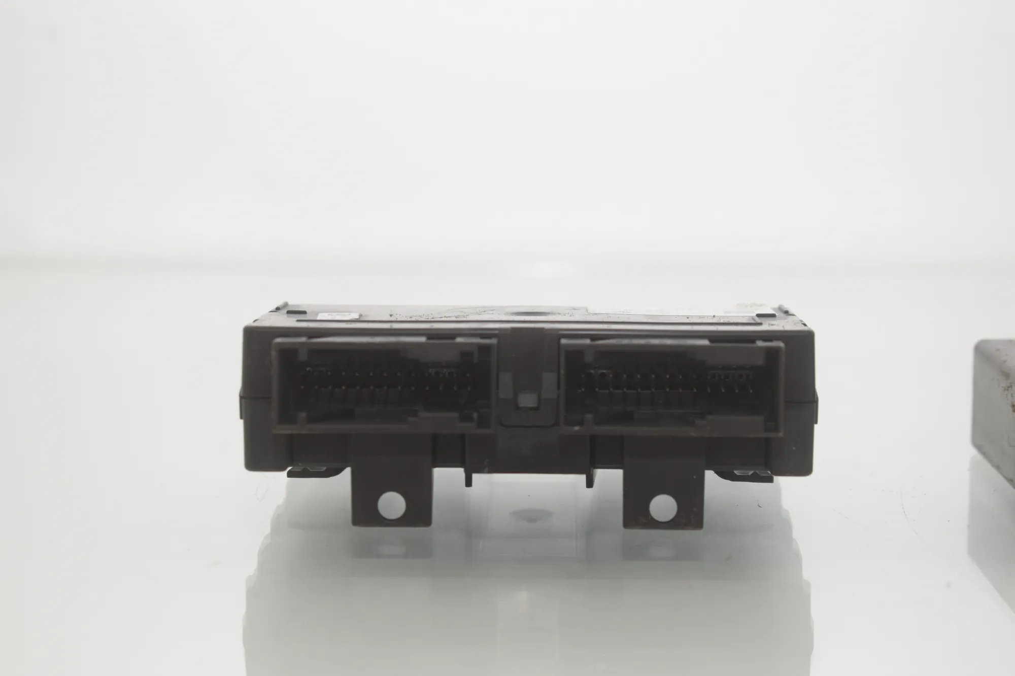 Other Control Units – OEM 9418460 · BMW 5 Touring (G31) (2017 - -) 520 d 2019 – 3