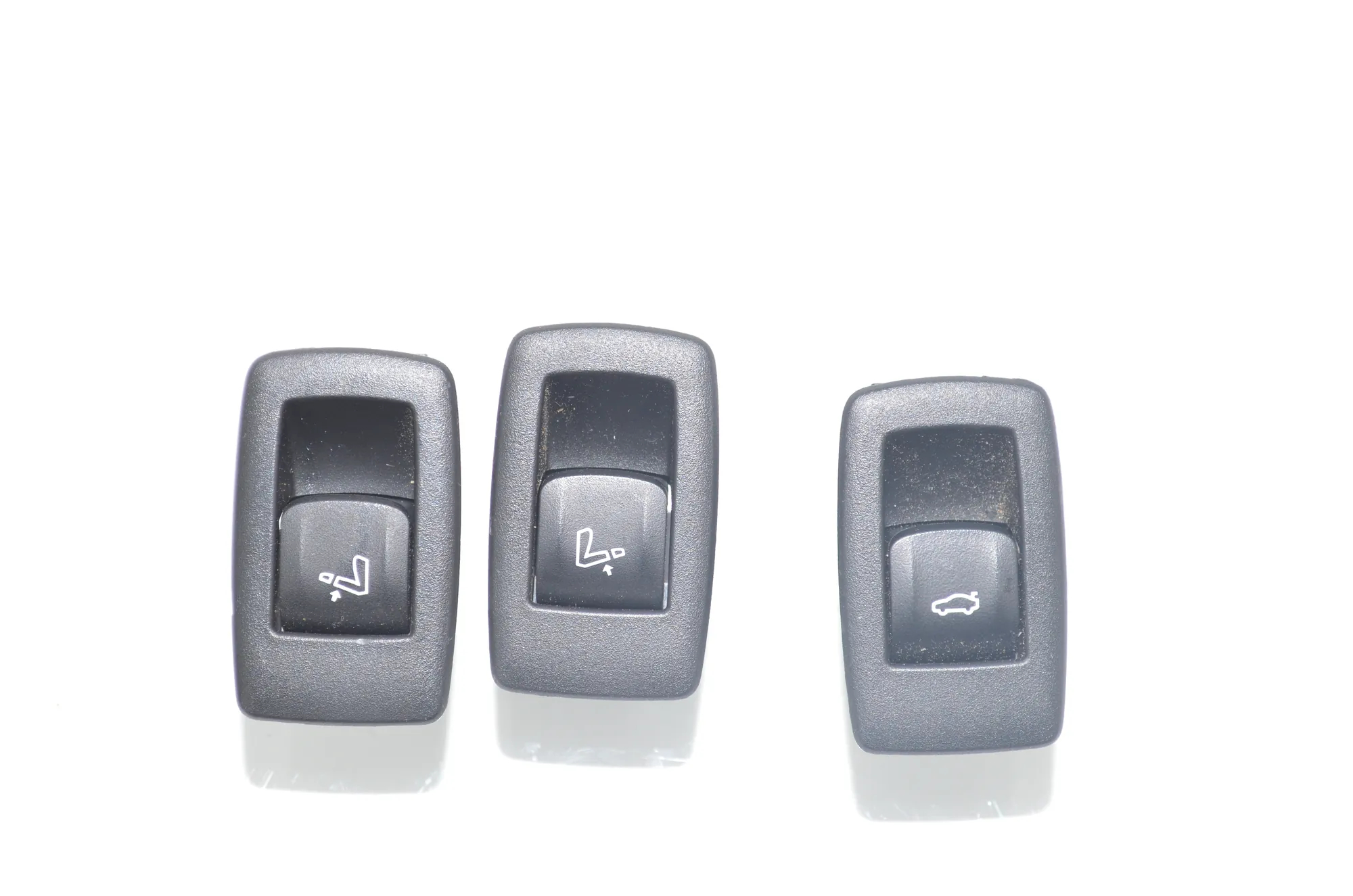 Switches – OEM 9327031 · BMW 5 Touring (G31) (2017 - -) 520 d 2019 – 3