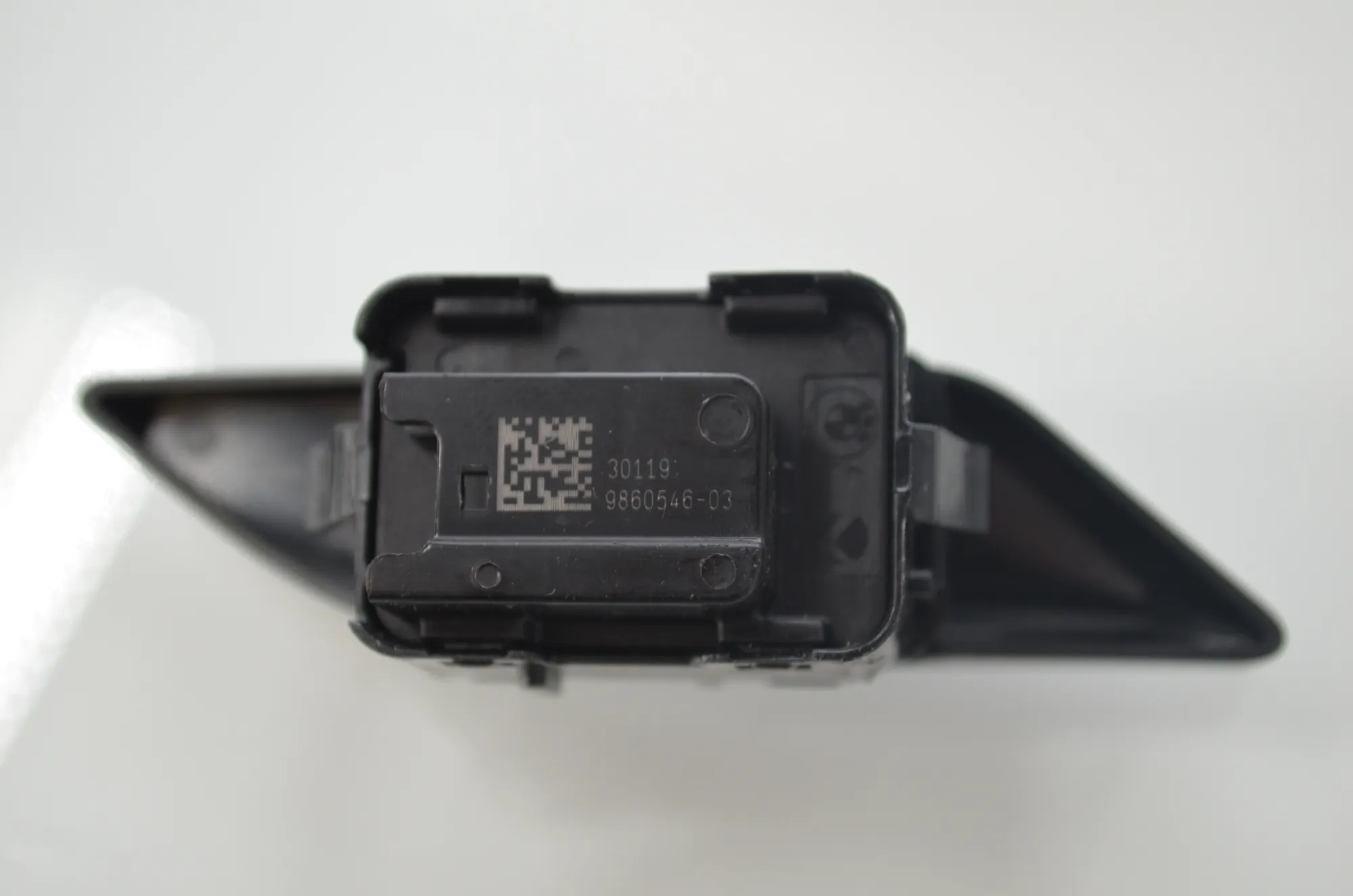 Switches – OEM 9327031 · BMW 5 Touring (G31) (2017 - -) 520 d 2019 – 10