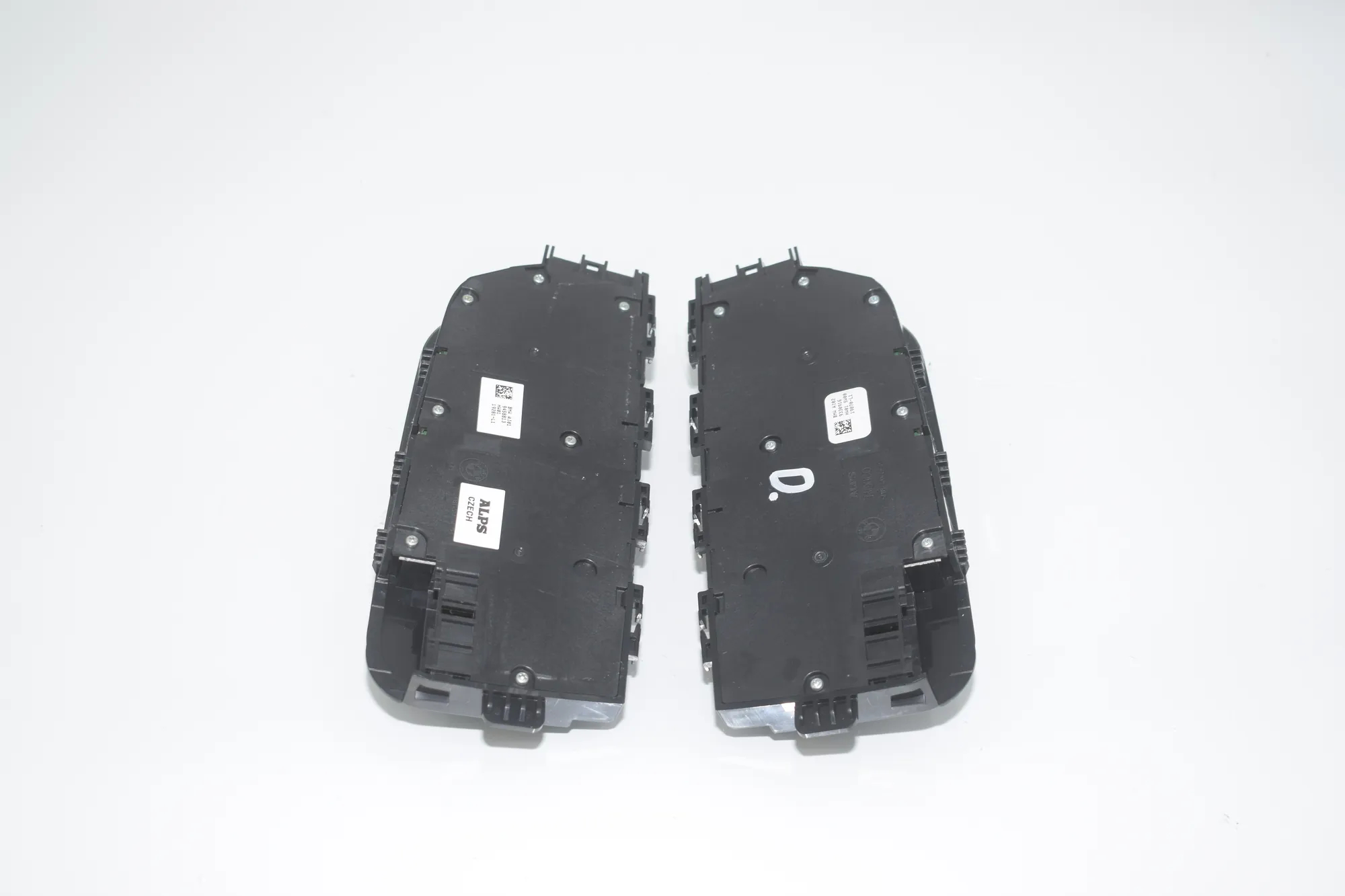 Right Seat Control Buttons – OEM 9458813 · BMW 5 Touring (G31) (2017 - -) 520 d 2019 – 3