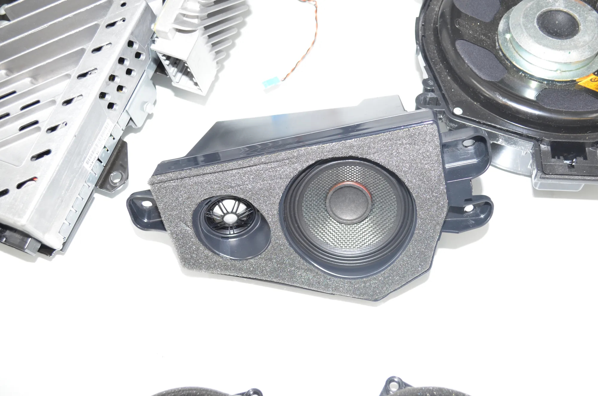 Sound Audio System Set – OEM 9247484 · BMW X6 (F16, F86) M 2017 – 4