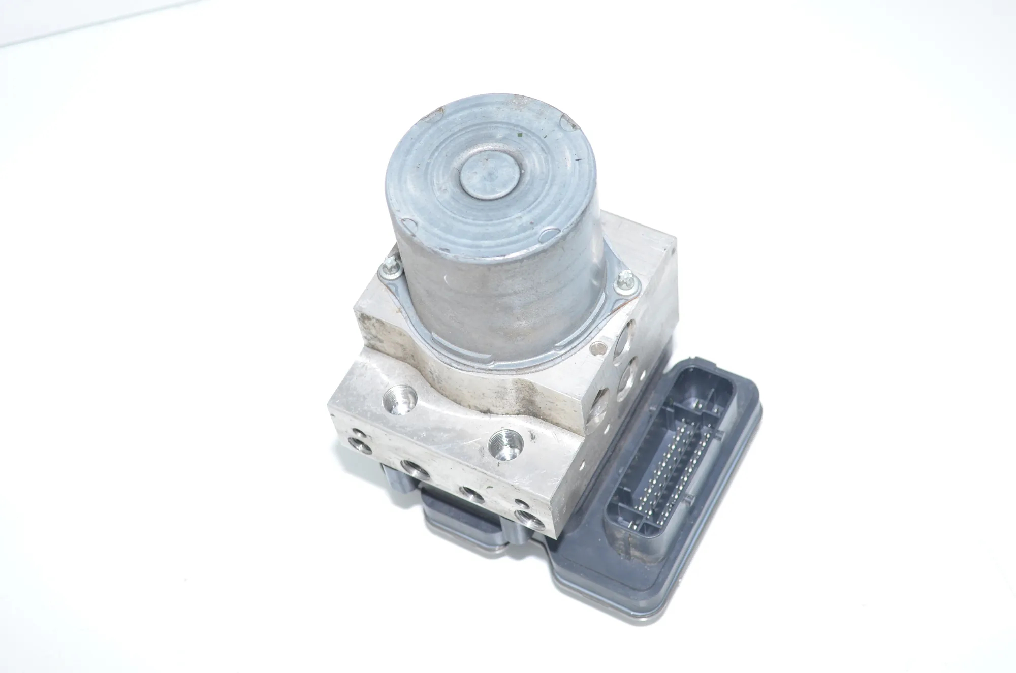ABS Pump – OEM 6884729 · BMW X6 (F16, F86) M 2017