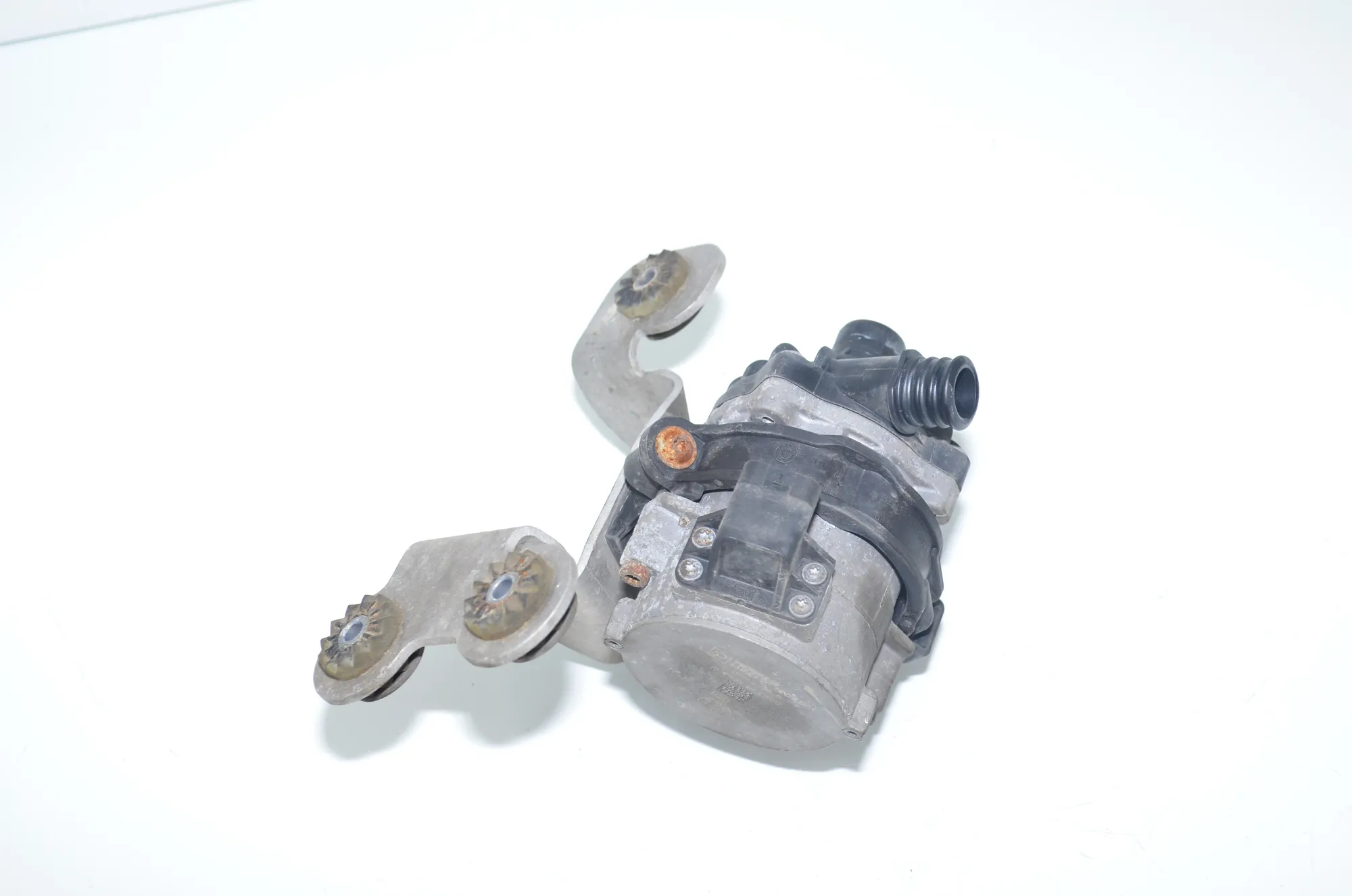 Auxiliary Water Pump – OEM 7850113 · BMW X6 (F16, F86) M 2017 – 3