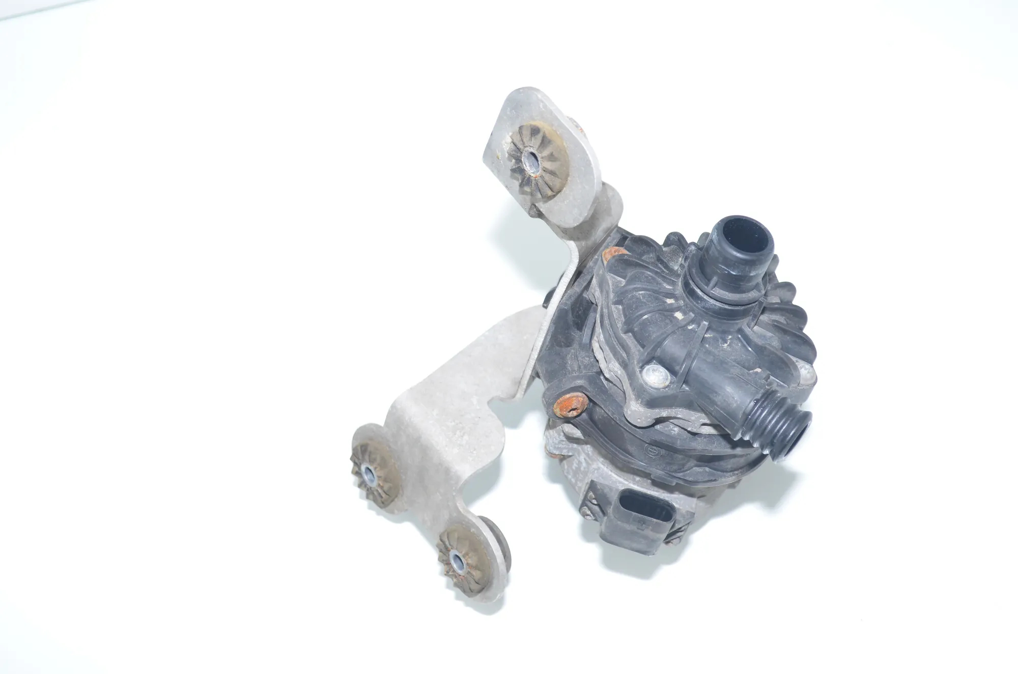 Auxiliary Water Pump – OEM 7850113 · BMW X6 (F16, F86) M 2017 – 2