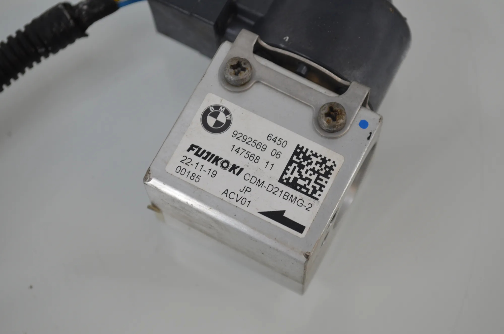 A/C Conditioner Expansion Valve – OEM 9292570 · BMW i3 (I01) s Electric 2020 – 4