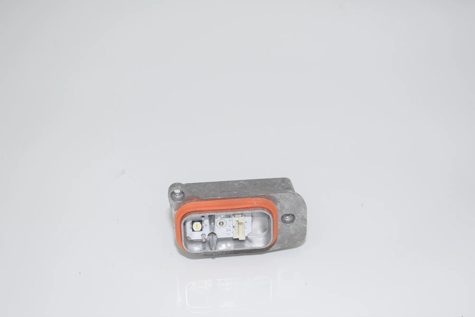 LED Lights Control Unit – OEM 8495580 · BMW i3 (I01) s Electric 2020 – 3