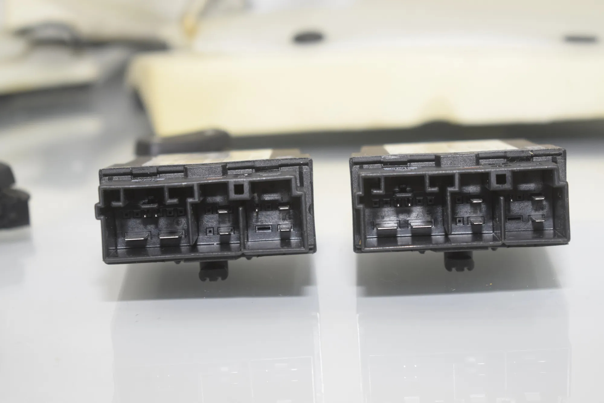 Other Seat Parts – OEM 6926435 · BMW X1 (E84) BMW X1 (E84) xDrive 23 d 2013 – 4