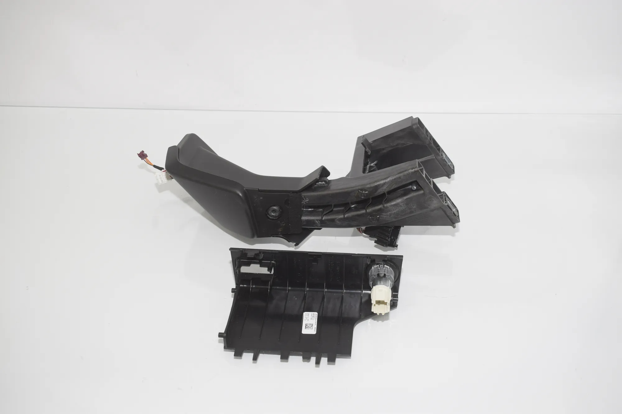 Other Interior Parts – OEM 5A6E0D7 · BMW iX1 (U11 BEV) BMW iX1 (U11 BEV) iX1 eDrive 20 2024 – 3