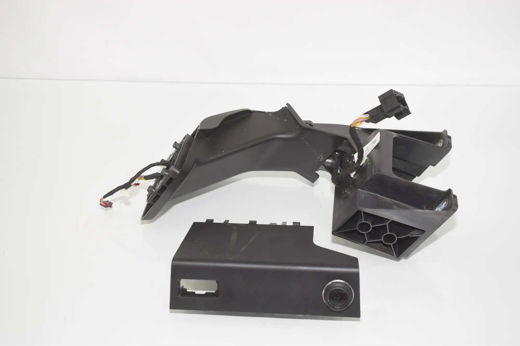 Other Interior Parts – OEM 5A6E0D7 · BMW iX1 (U11 BEV) BMW iX1 (U11 BEV) iX1 eDrive 20 2024 – 2
