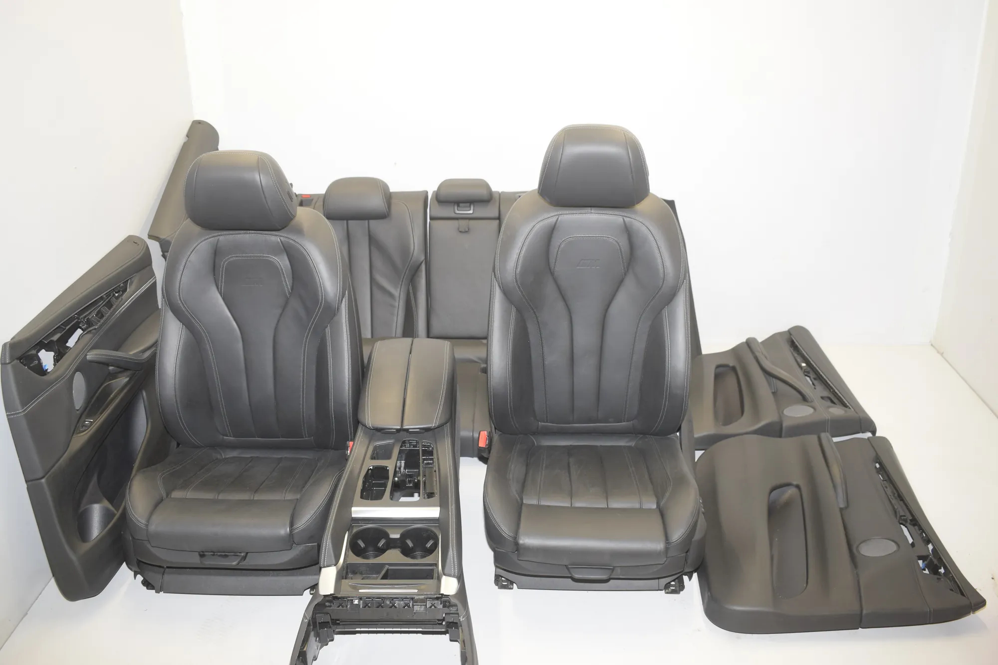 Seat set – OEM 0000 · BMW X6 (F16, F86) M 2017