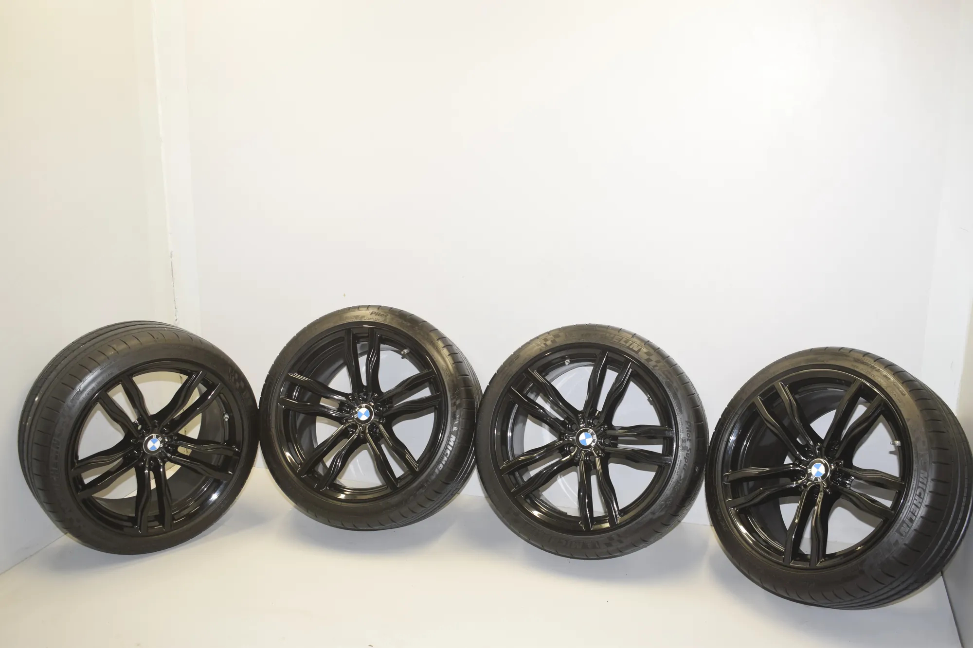 Alloy Wheel Set – OEM 8073981 · BMW X6 (F16, F86) M 2017 – 4
