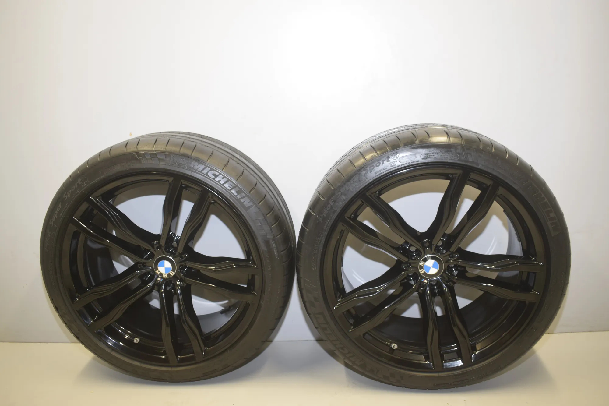 Alloy Wheel Set – OEM 8073981 · BMW X6 (F16, F86) M 2017 – 18