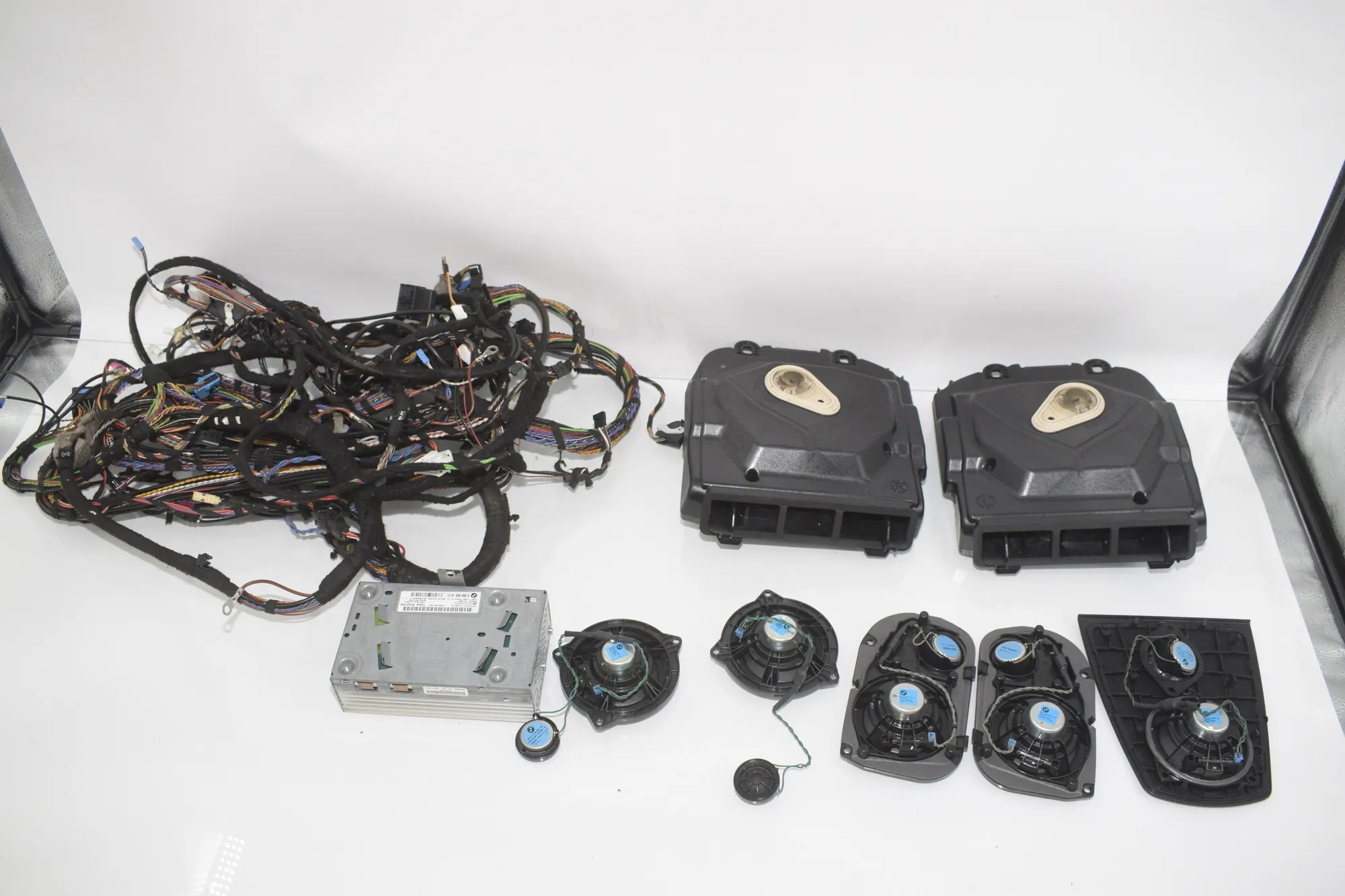 Sound Audio System Set – OEM 9266356 · BMW 5 Touring (F11) 530 d xDrive 2011 – 5