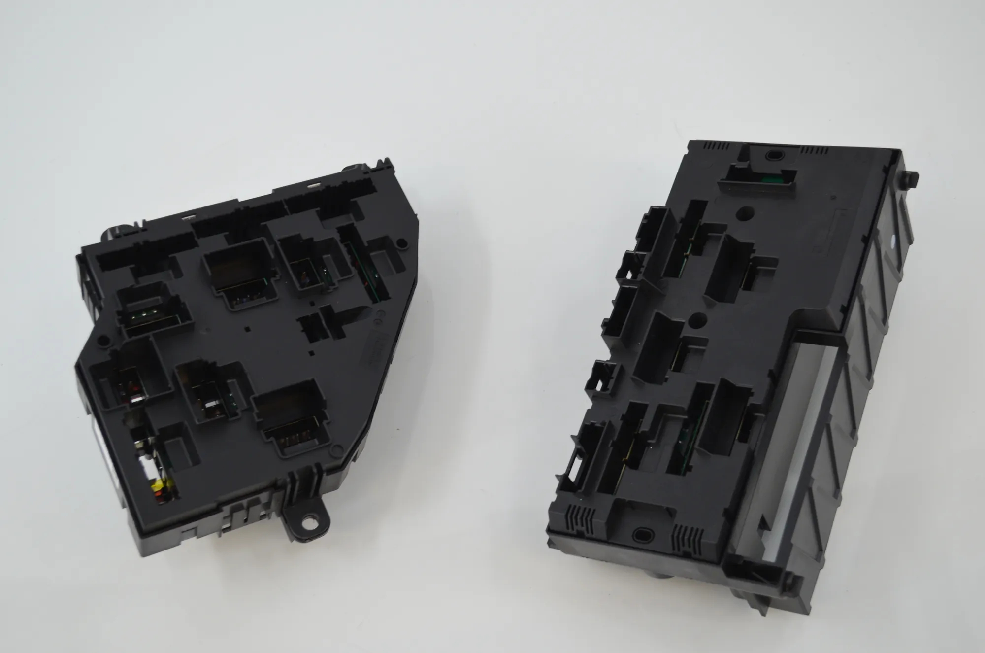 Fuse Box – OEM 9252813 · BMW 5 Touring (F11) 530 d xDrive 2011 – 3
