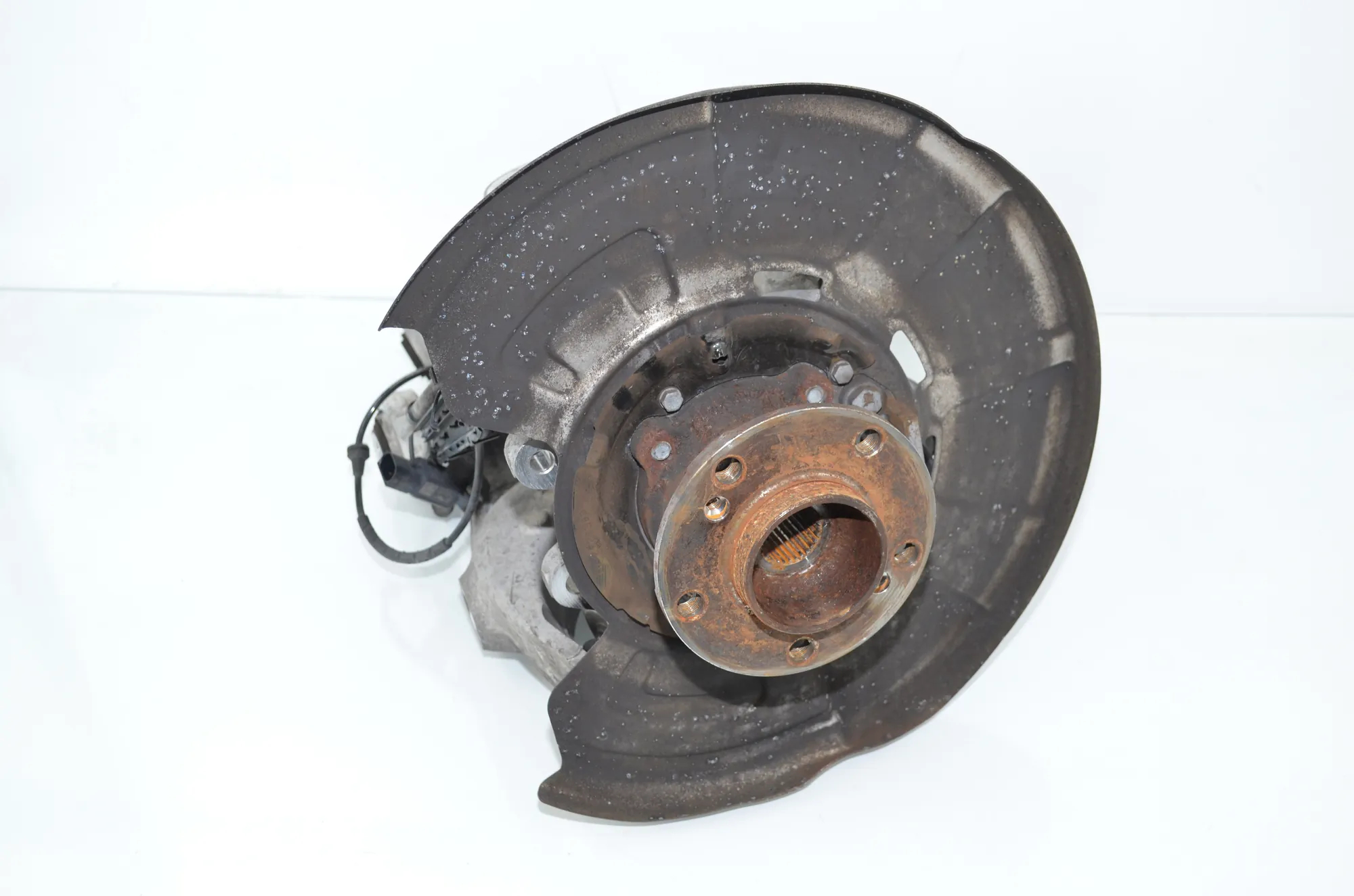 Rear Right Wheel Hub – OEM 6879102 · BMW X6 (F16, F86) M 2017