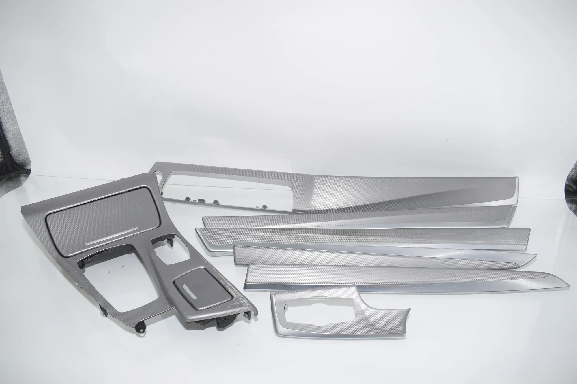 Interior Trim Strips Kit – OEM 9256131 · BMW 5 Touring (F11) 530 d xDrive 2011 – 4