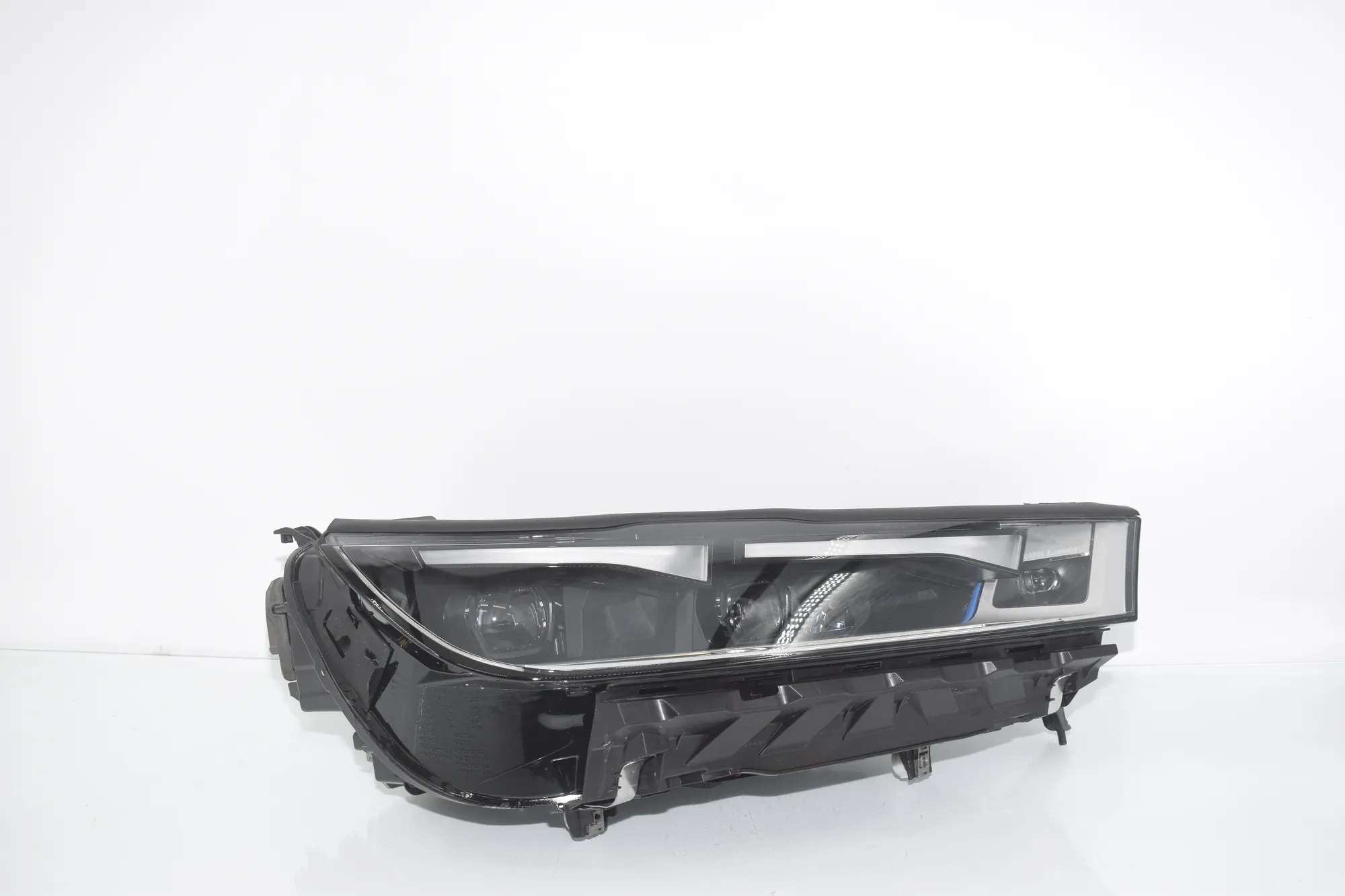Front Right Headlight – OEM 5A3CEA2 · BMW iX (I20) BMW iX (I20) xDrive 40 2024