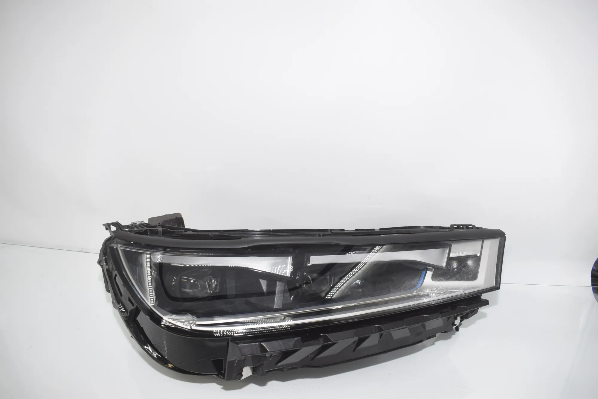 Front Right Headlight – OEM 5A3CEA2 · BMW iX (I20) BMW iX (I20) xDrive 40 2024 – 2