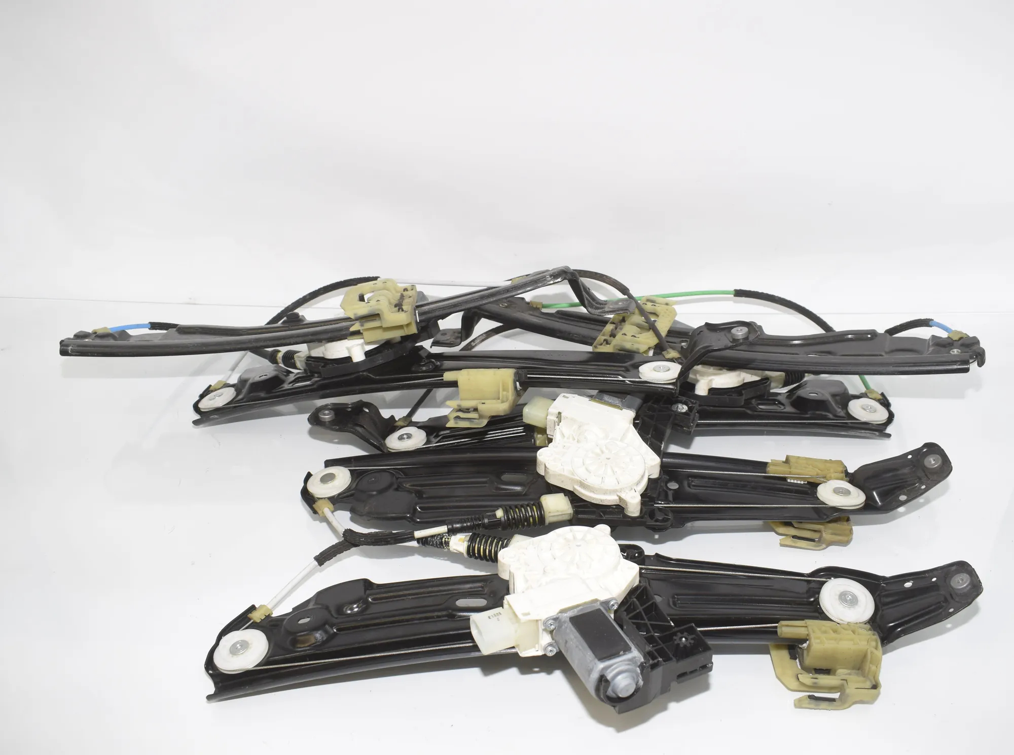 Front Left Door Window Regulator – OEM 7182131 · BMW 5 (F10) 530 d 2016 – 5