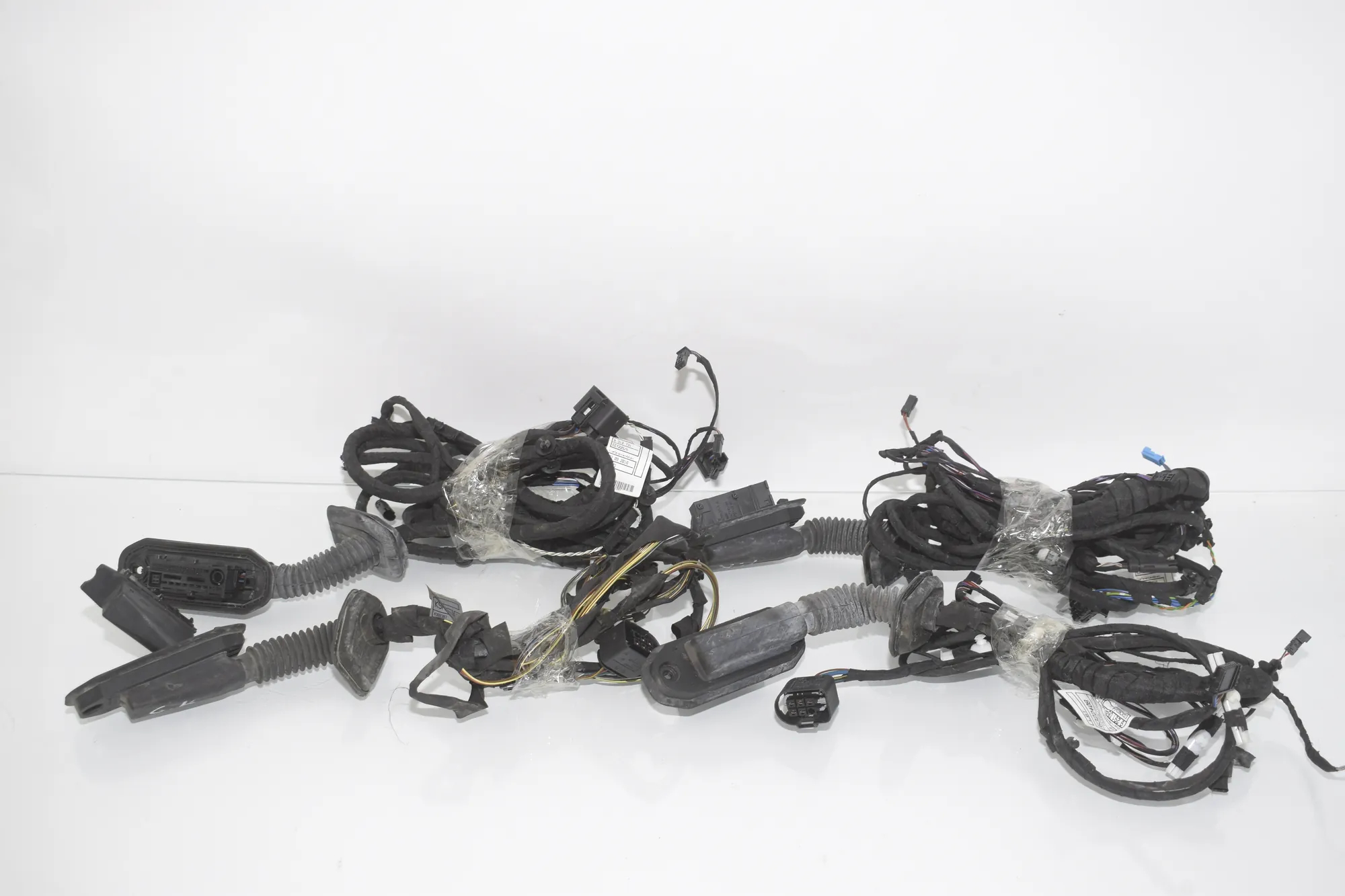 Front Left Door Wiring – OEM 9291064 · BMW 5 (F10) 530 d 2016