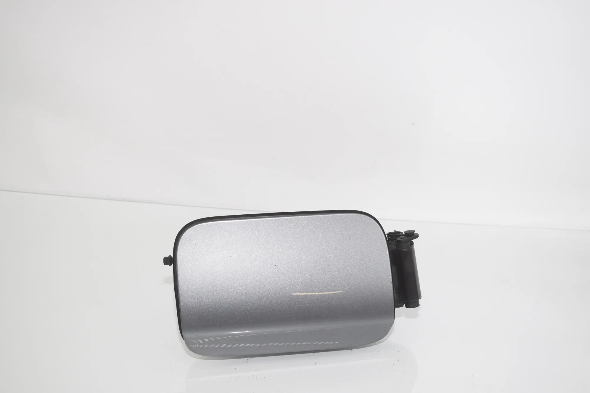 Fuel Tank Flap Cap – OEM 7204365 · BMW 5 (F10) 530 d 2016 – 5