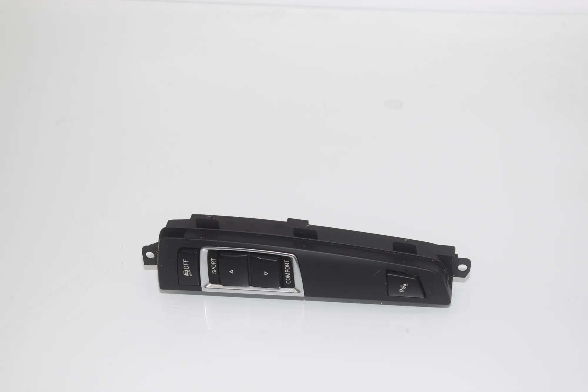Button Switch Panel – OEM 9267893 · BMW 5 (F10) 530 d 2016 – 3