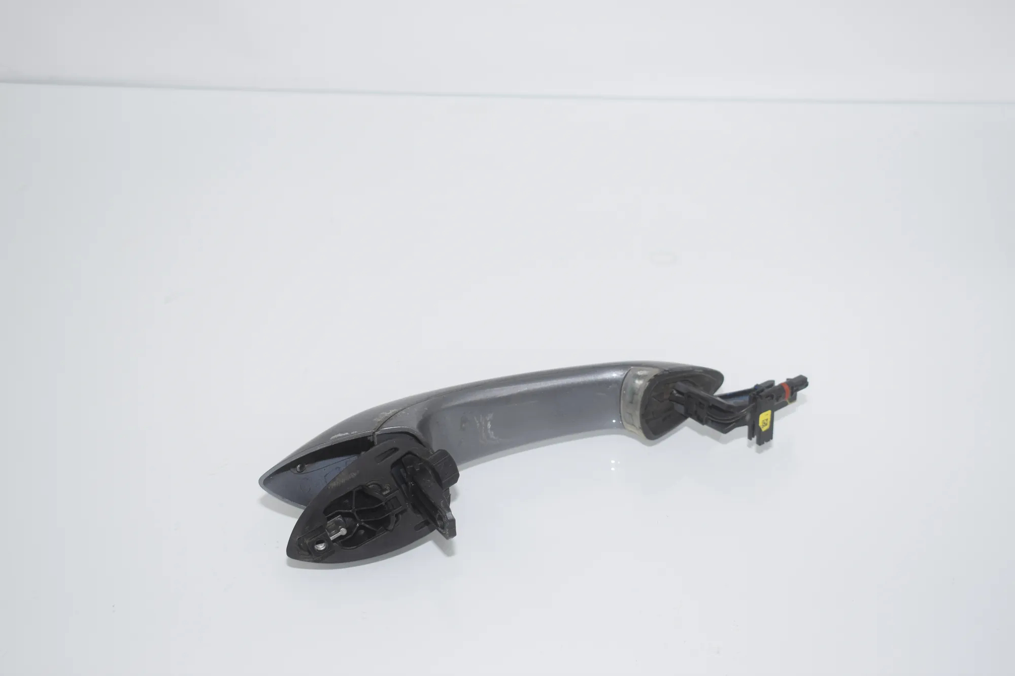 Rear Right Door Exterior Handle – OEM 7225689 · BMW 5 (F10) 530 d 2016 – 3