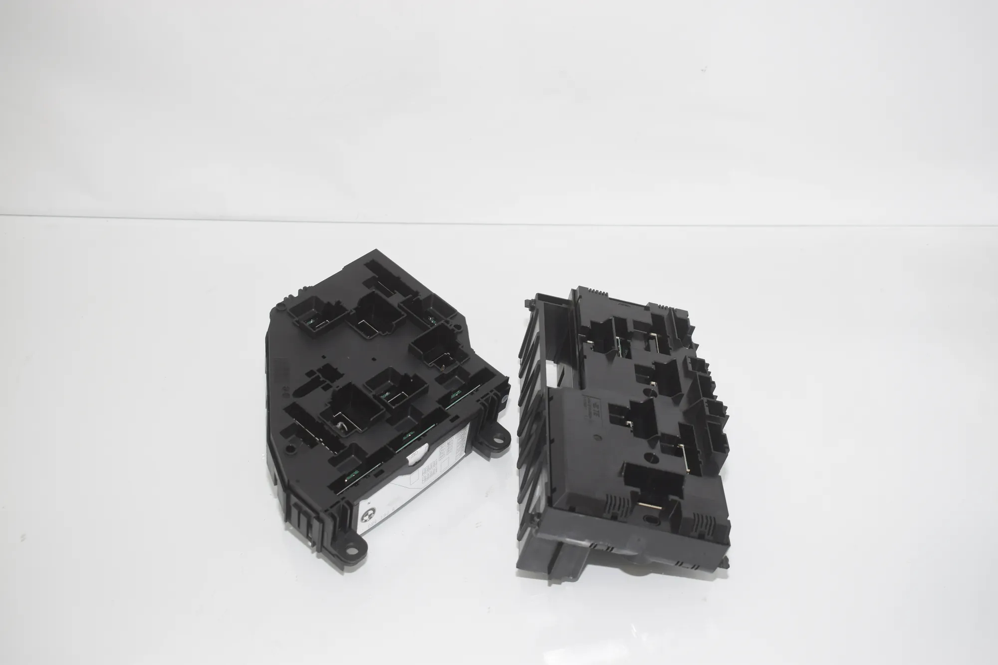 Fuse Box – OEM 9264923 · BMW 5 (F10) 530 d 2016 – 3