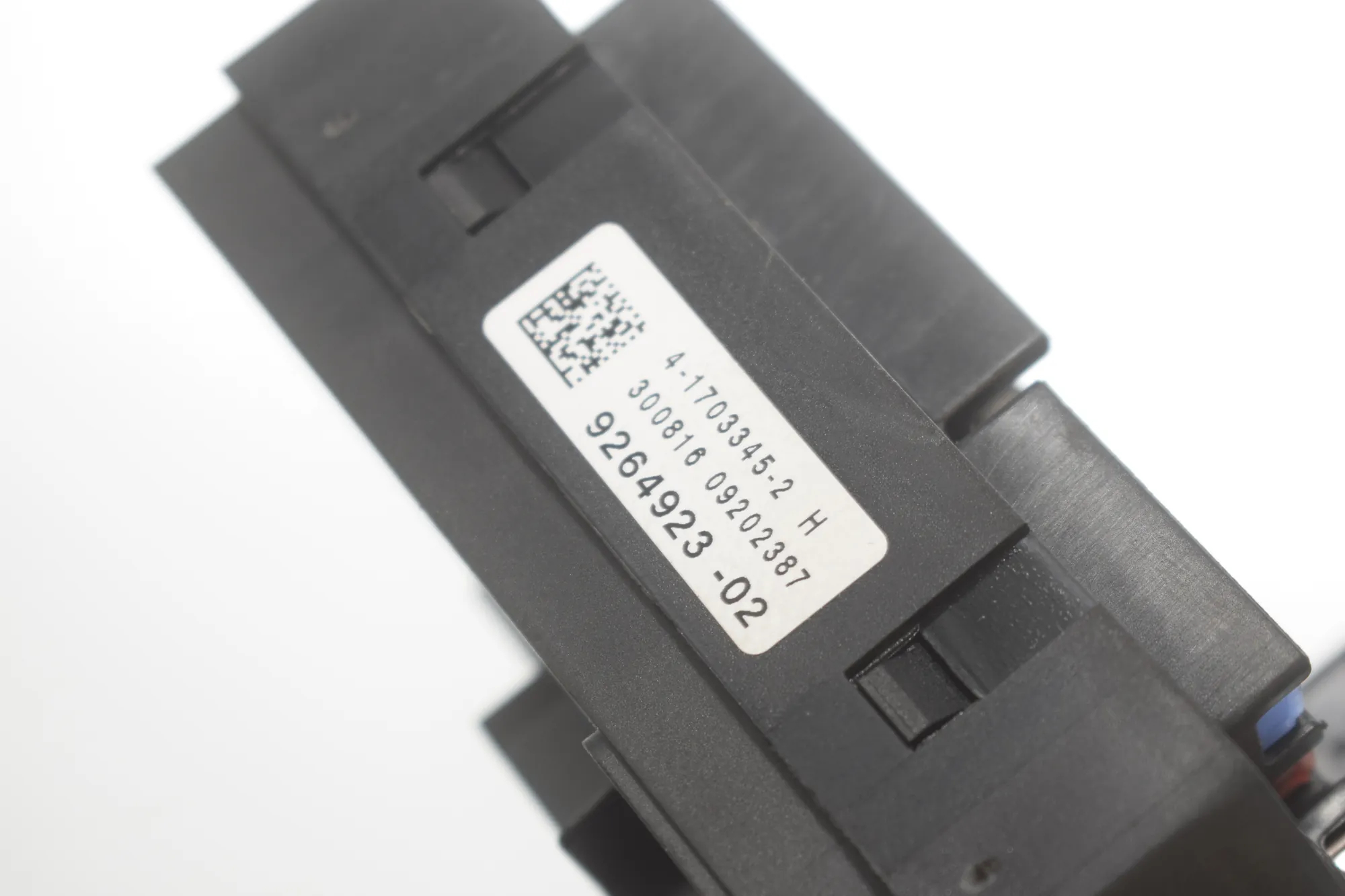 Fuse Box – OEM 9264923 · BMW 5 (F10) 530 d 2016 – 4