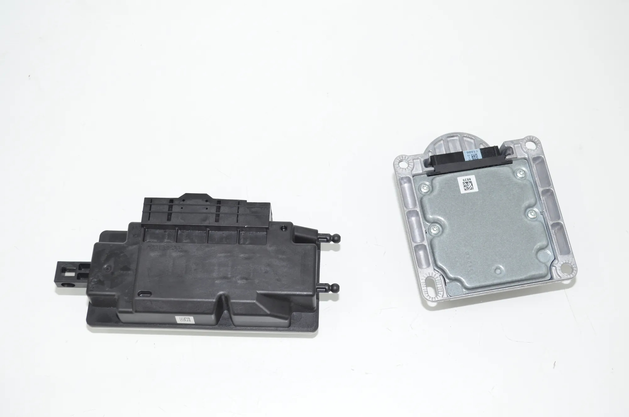 SRS Control Unit – OEM 6807634 · BMW 5 (F10) 530 d 2016 – 4