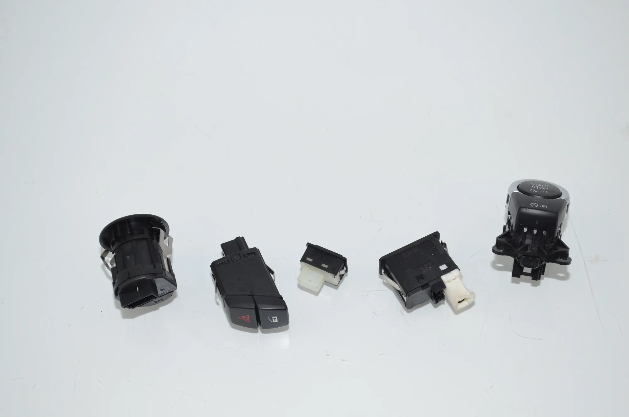 Switches – OEM 9153831 · BMW 5 (F10) 530 d 2016 – 8