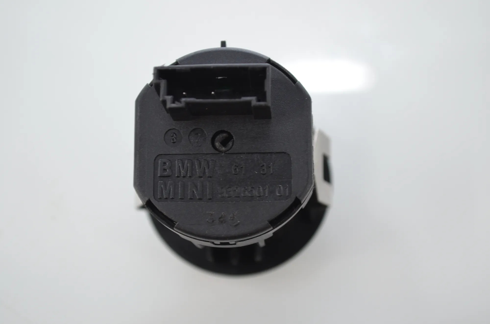 Switches – OEM 9153831 · BMW 5 (F10) 530 d 2016 – 6