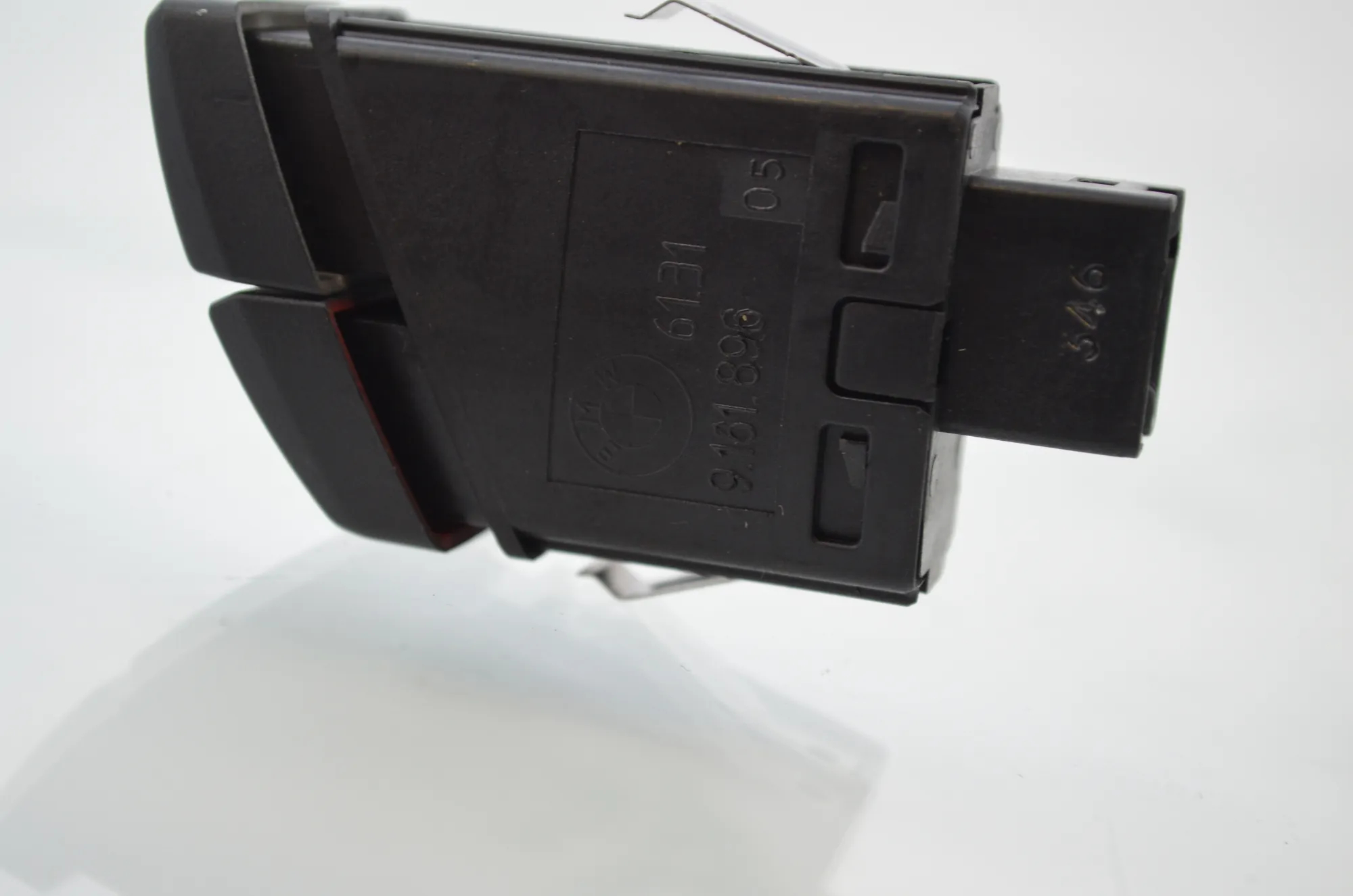 Switches – OEM 9153831 · BMW 5 (F10) 530 d 2016 – 5
