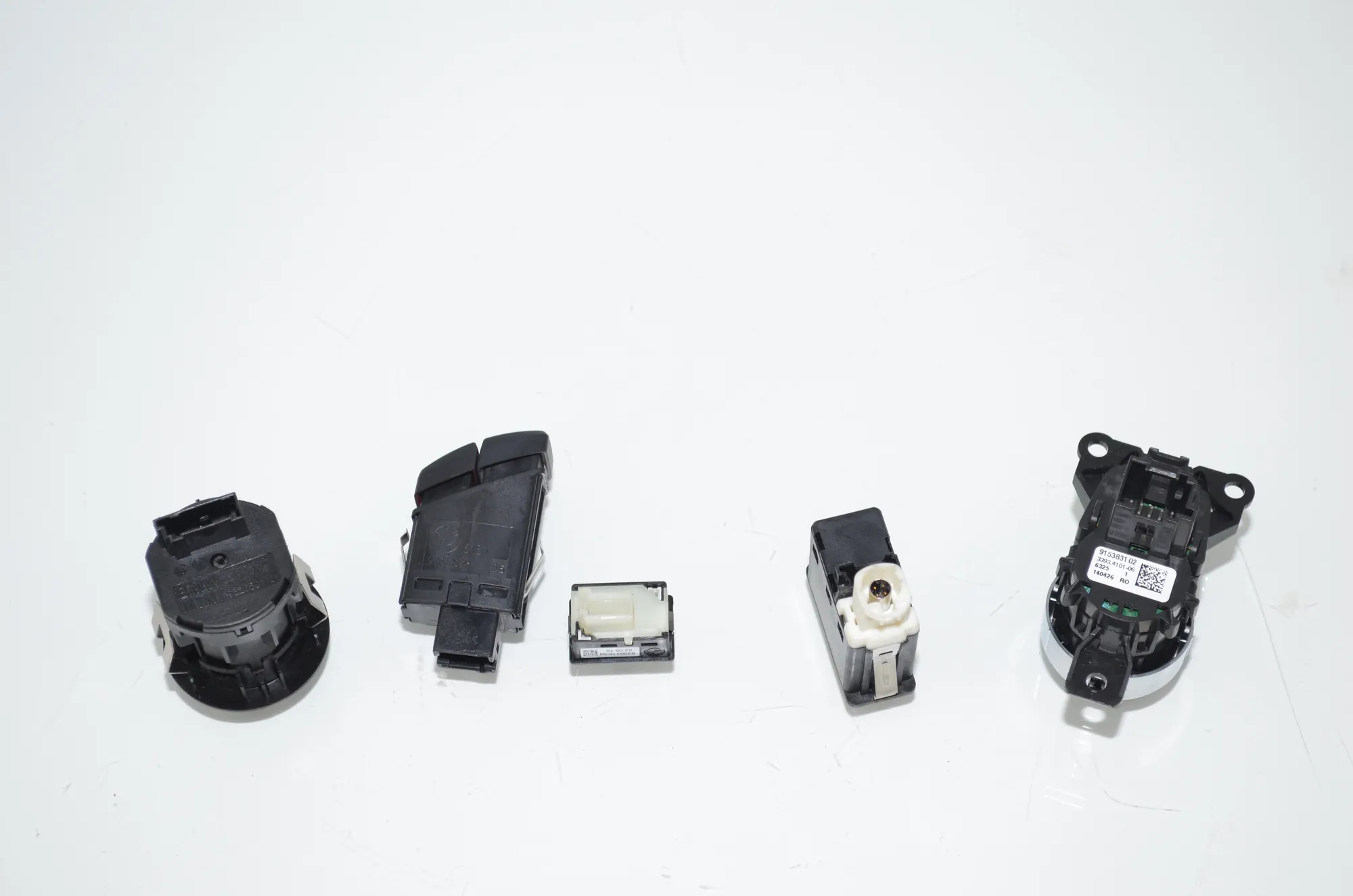 Switches – OEM 9153831 · BMW 5 (F10) 530 d 2016 – 7