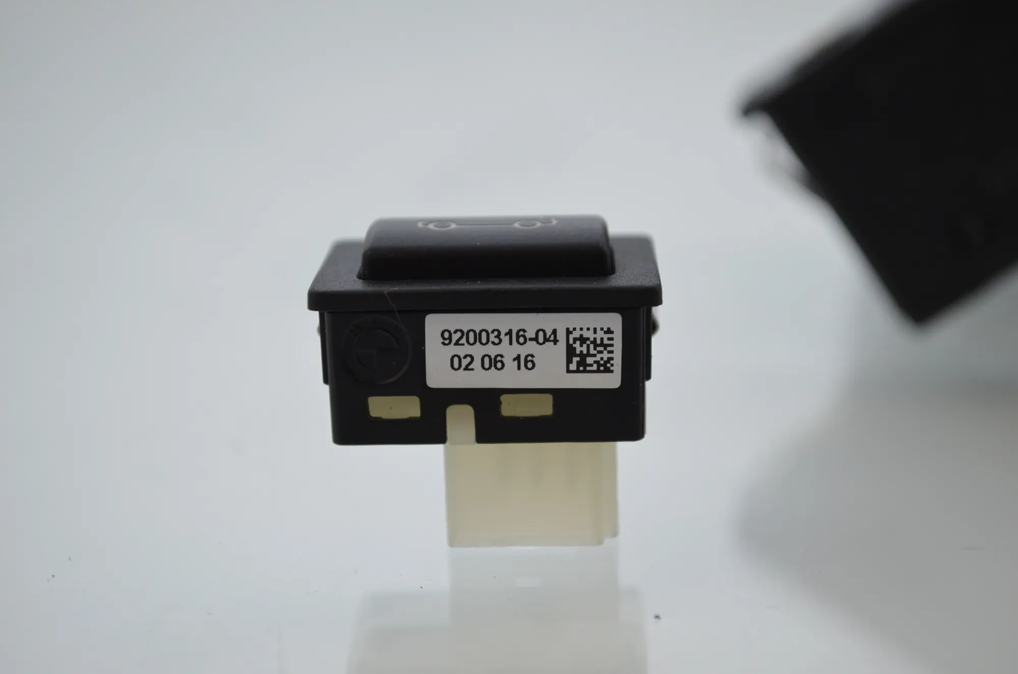 Switches – OEM 9153831 · BMW 5 (F10) 530 d 2016 – 4