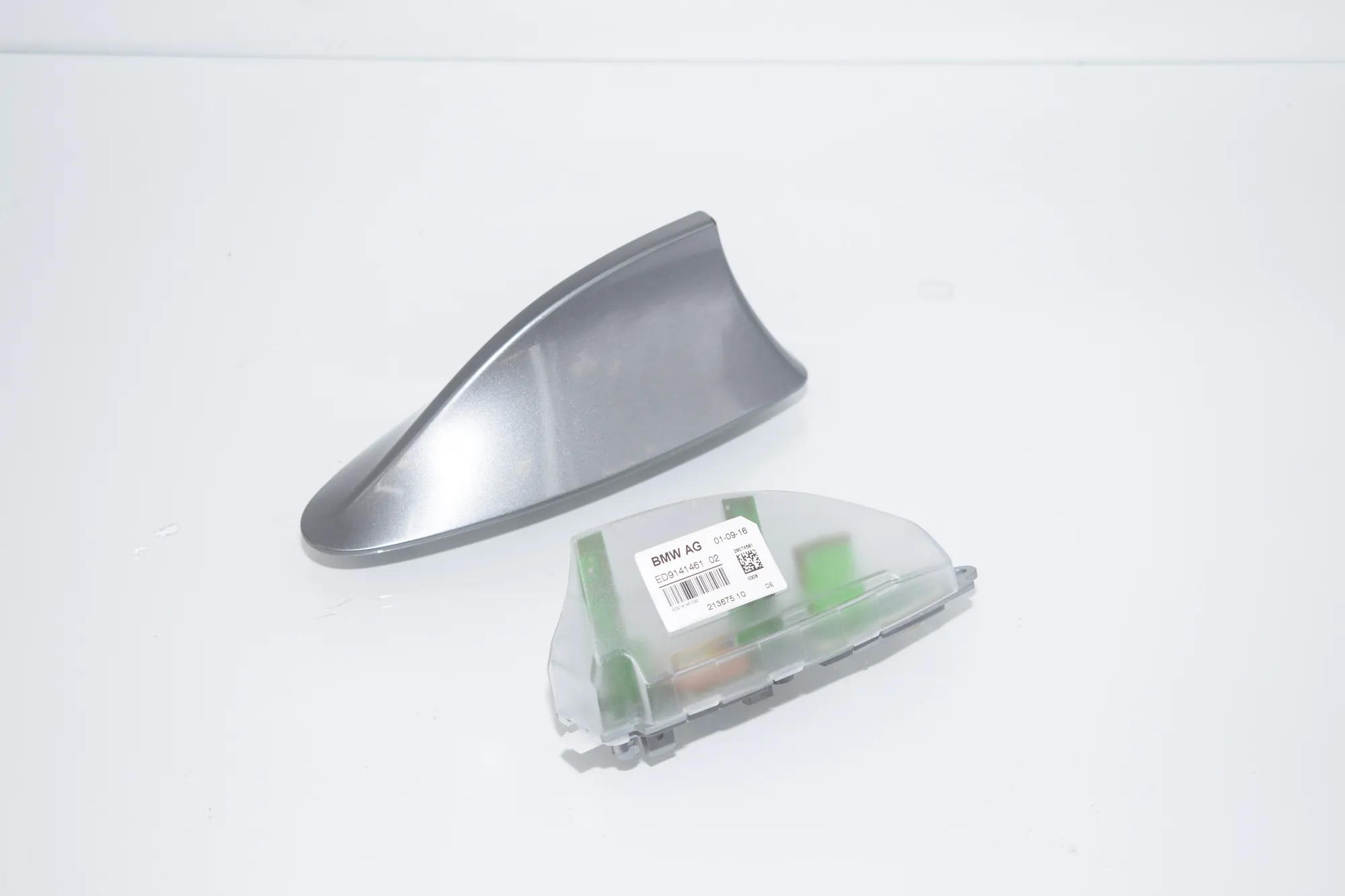 Antenna Trim – OEM 9175357 · BMW 5 (F10) 530 d 2016