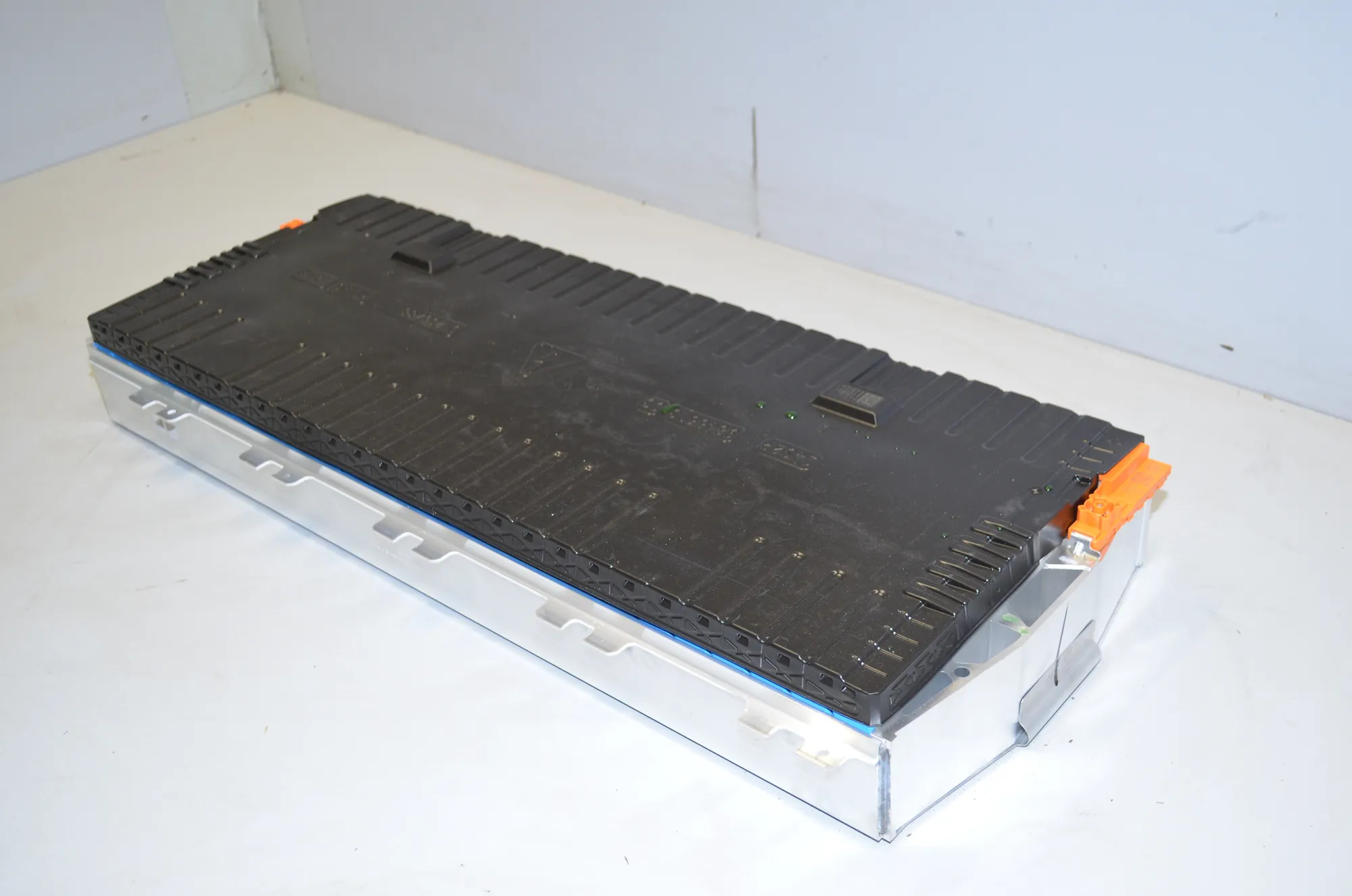 Battery – OEM 8864208 · BMW X1 (U11) BMW X1 (U11) BMW X1 (U11) IX1 2023 – 2