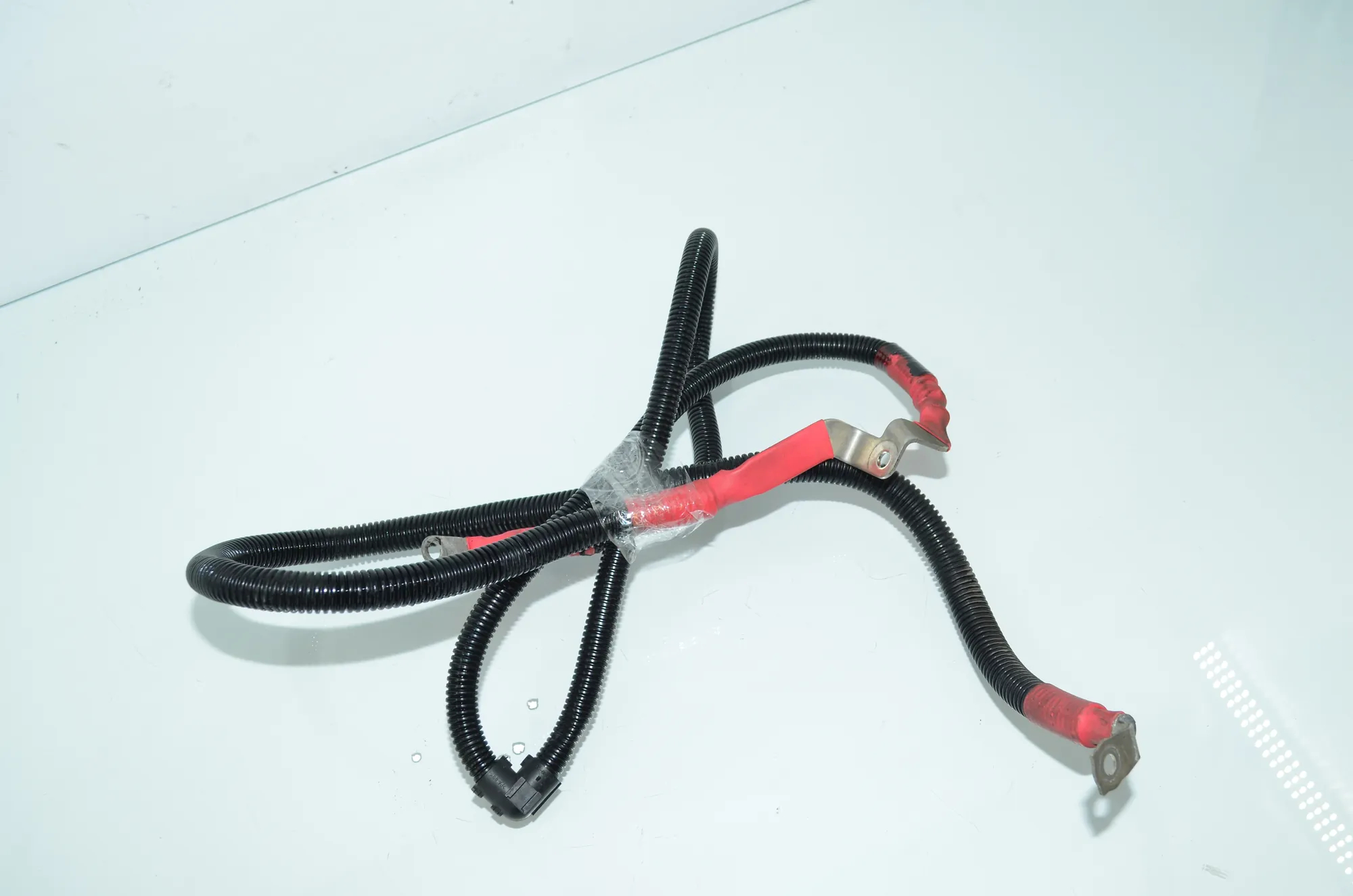 Positive Battery Cable – OEM 8515494 · BMW 5 (F10) 530 d 2016